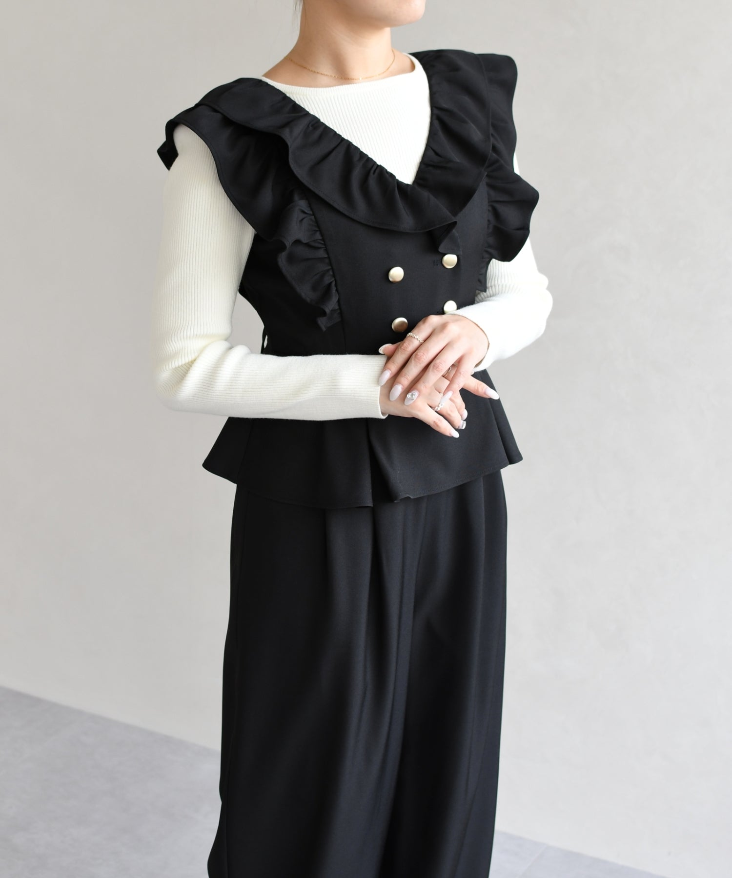 トランテアン ソン ドゥ モード 31 Sons de mode 2026春夏新作 フリルコンビネゾン TT617401 （BLACK） BLACK