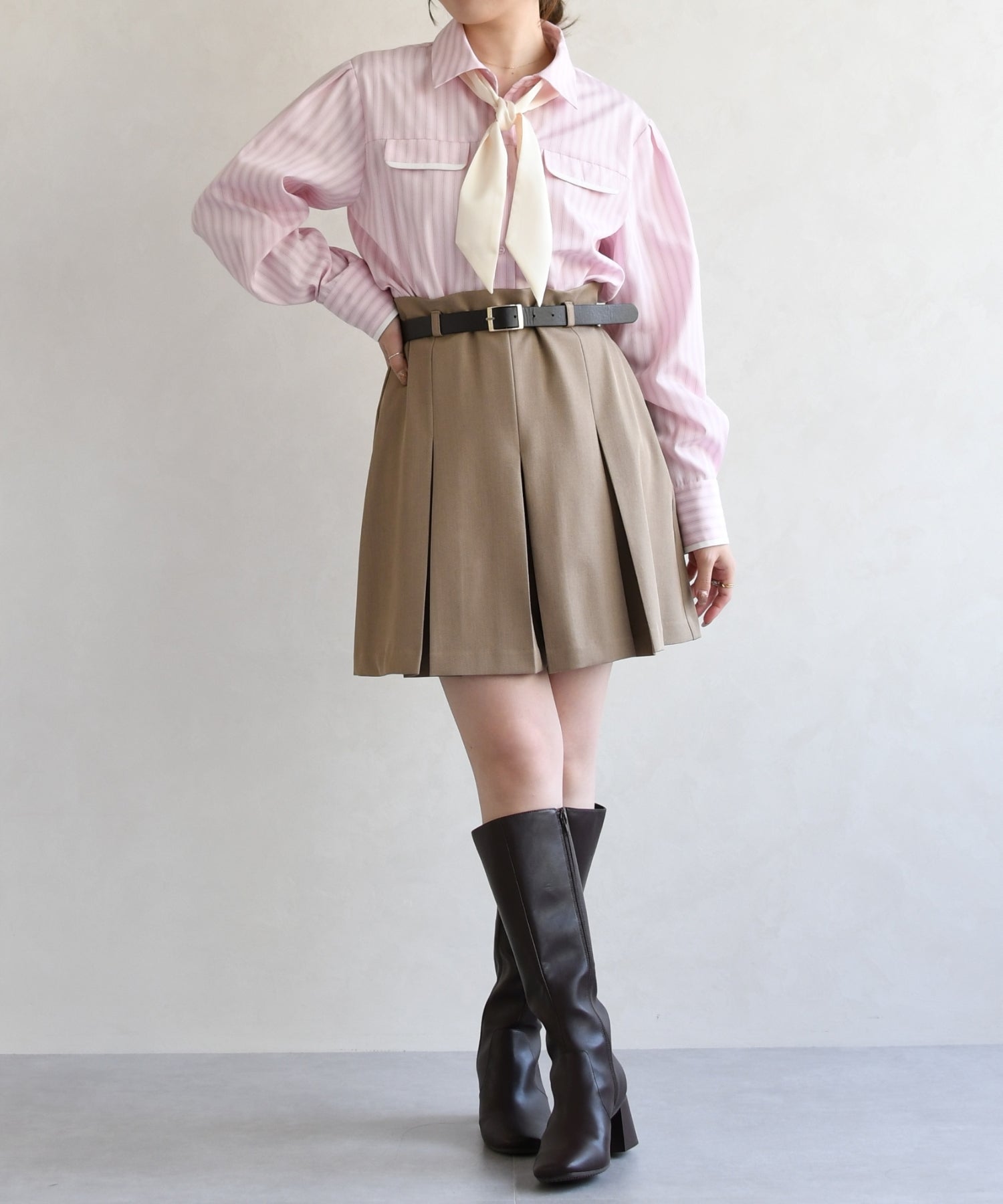 トランテアン ソン ドゥ モード 31 Sons de mode 2026春夏新作 ベルト付きスカパン TT617302 （MOCHA） MOCHA