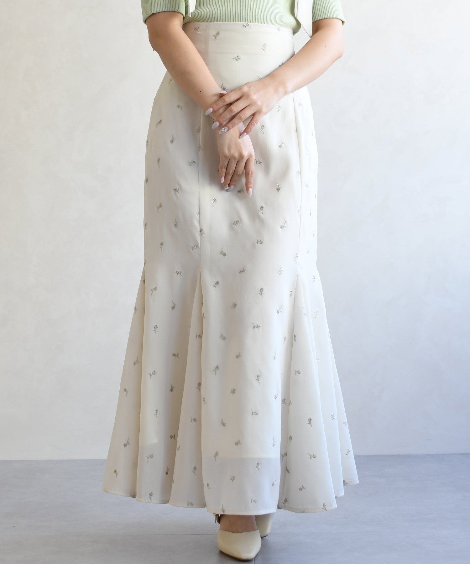 トランテアン ソン ドゥ モード 31 Sons de mode 2026春夏新作 刺繍マーメイドスカート TT617204 （IVORY） IVORY