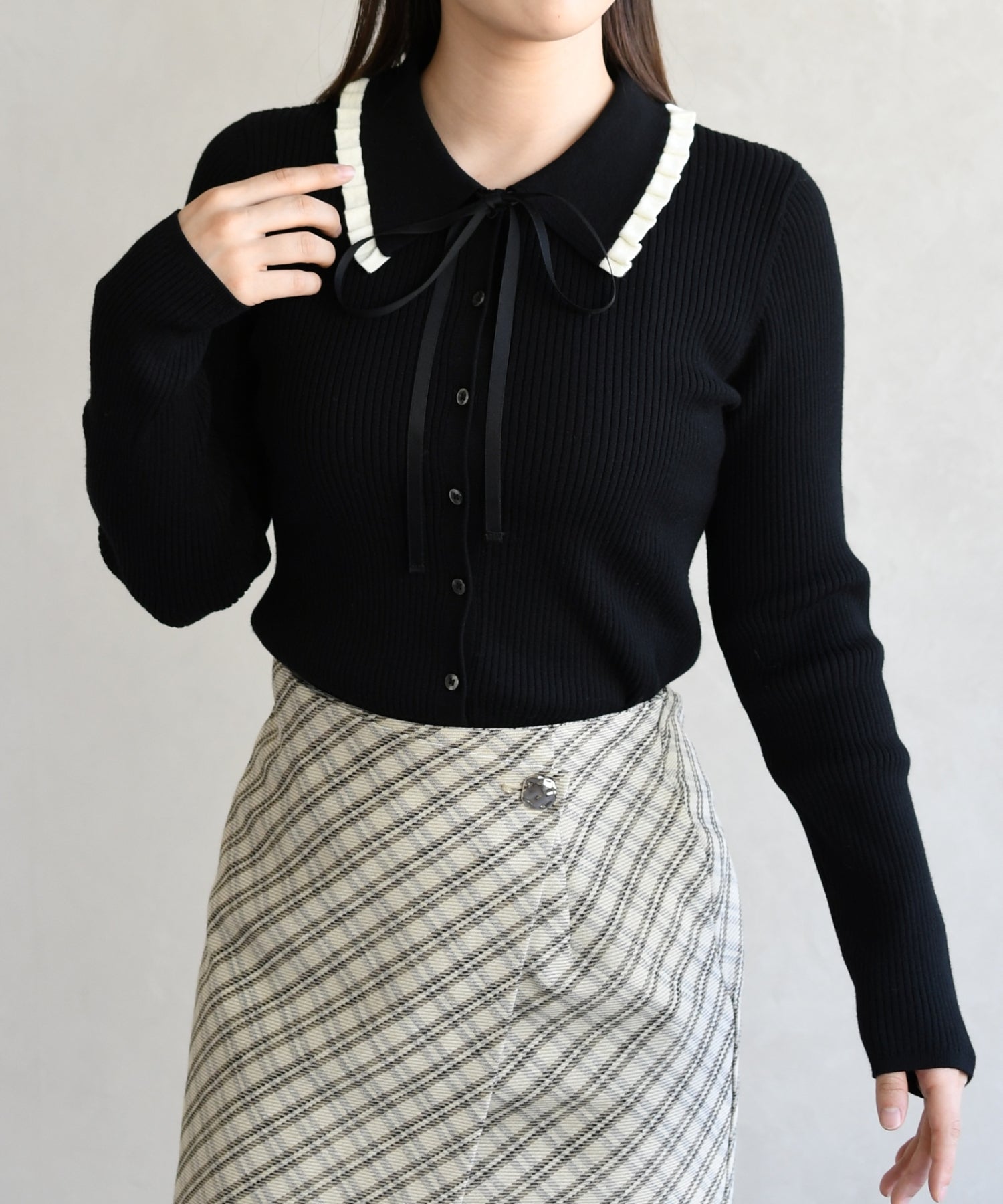 トランテアン ソン ドゥ モード 31 Sons de mode 2026春夏新作 襟フリルニット TT618304 （BLACK） BLACK