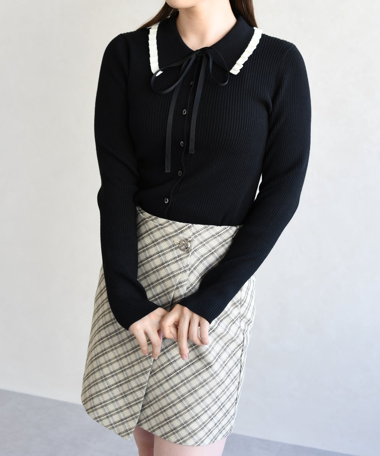 トランテアン ソン ドゥ モード 31 Sons de mode 2026春夏新作 襟フリルニット TT618304 （BLACK） BLACK