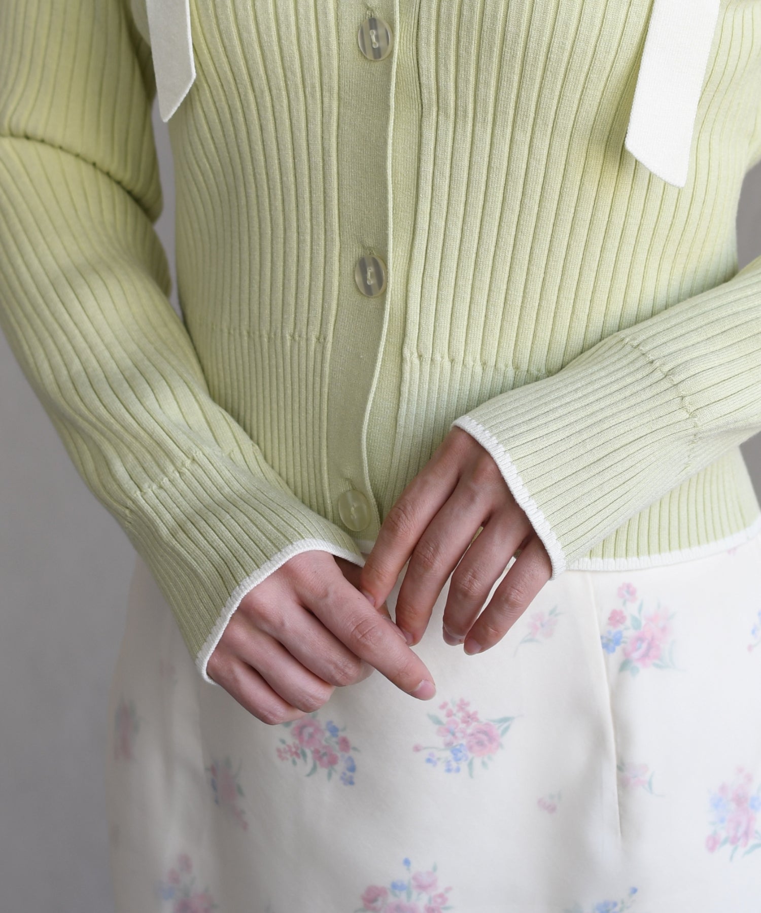 トランテアン ソン ドゥ モード 31 Sons de mode 2026春夏新作 肩リボン配色ニット TT618307 （L.GREEN） L.GREEN