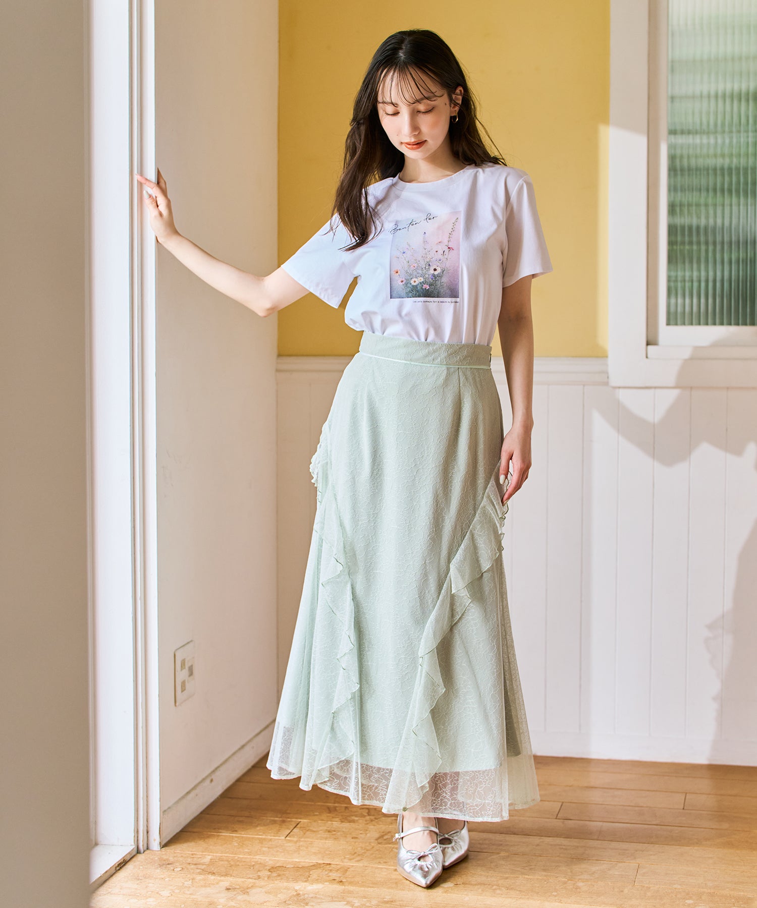トランテアン ソン ドゥ モード 31 Sons de mode 2026春夏新作 フラワープリントグラフィックTシャツ TT628201 （OFF-WHITE） OFF-WHITE