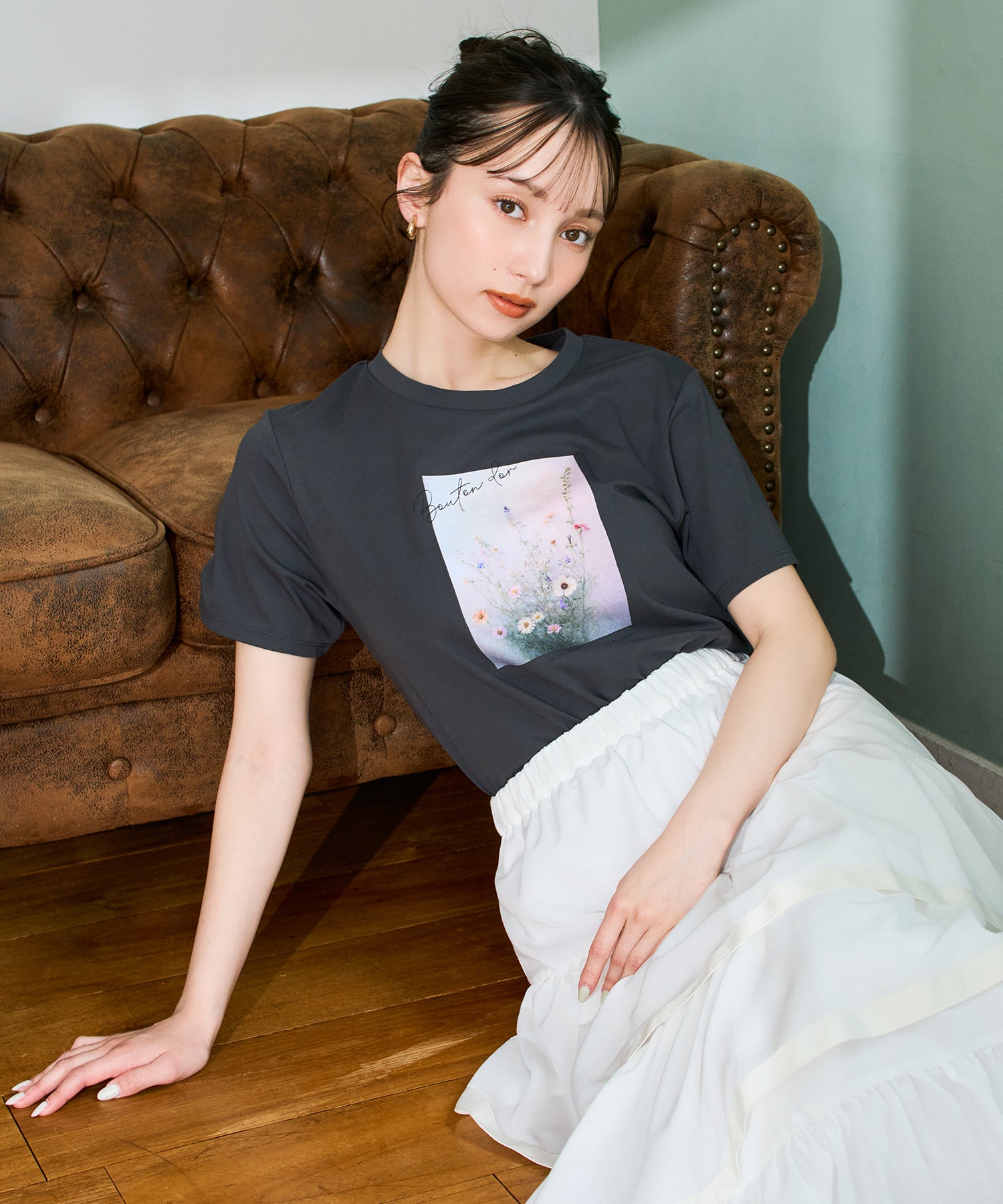 トランテアン ソン ドゥ モード 31 Sons de mode 2026春夏新作 フラワープリントグラフィックTシャツ TT628201 （CH.GREY） CH.GREY