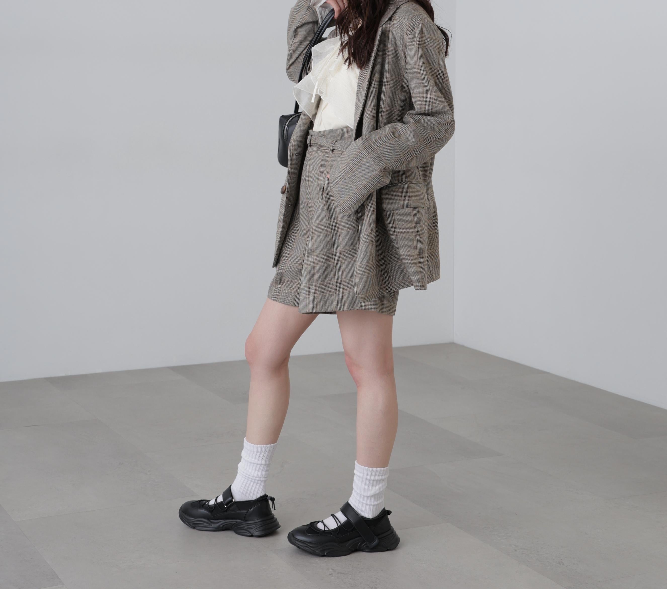 麻調合繊タックベルト付きショートパンツ グレーチェック1