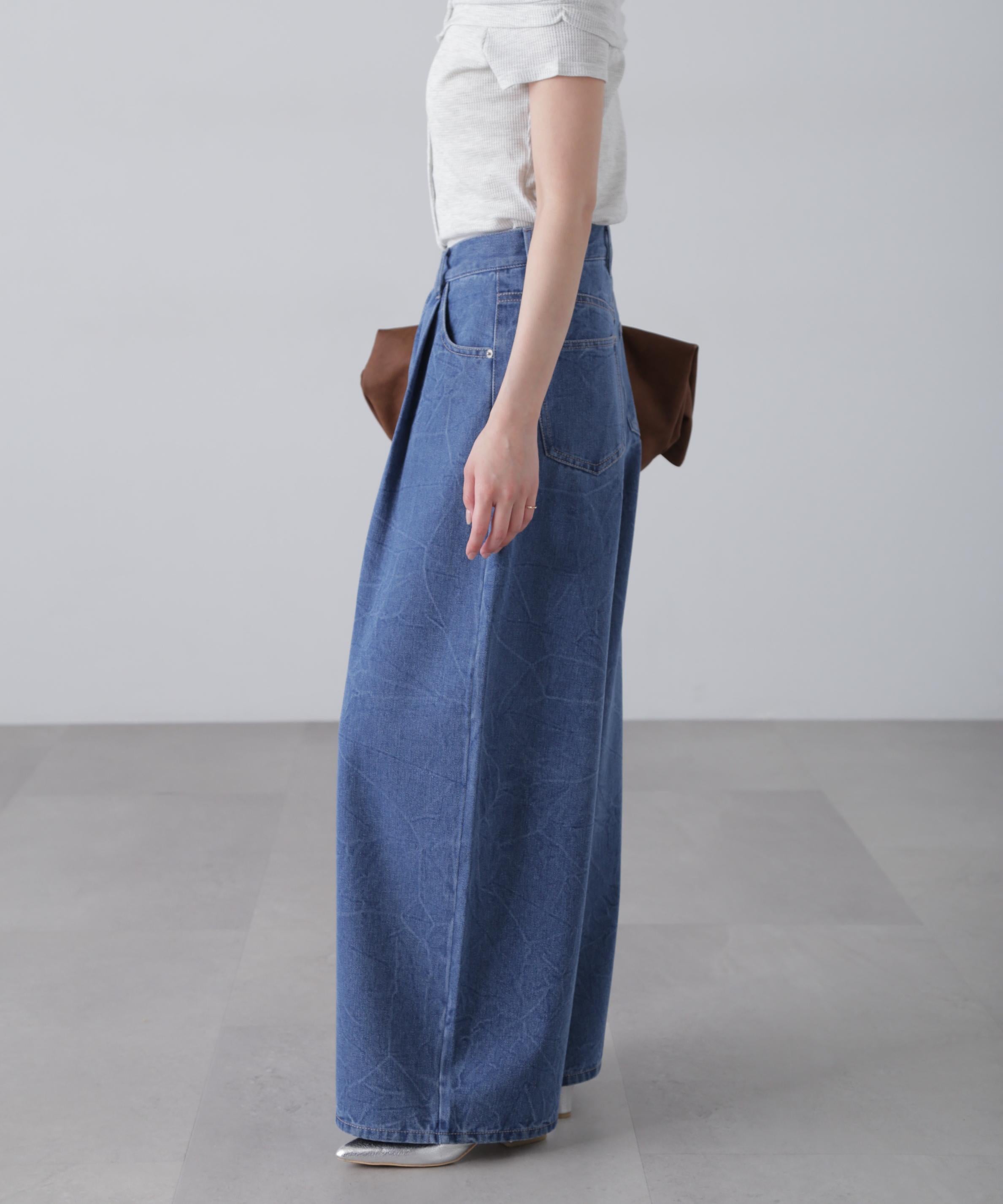 クリンクル加工タックワイドデニムパンツ ライトインディゴ1