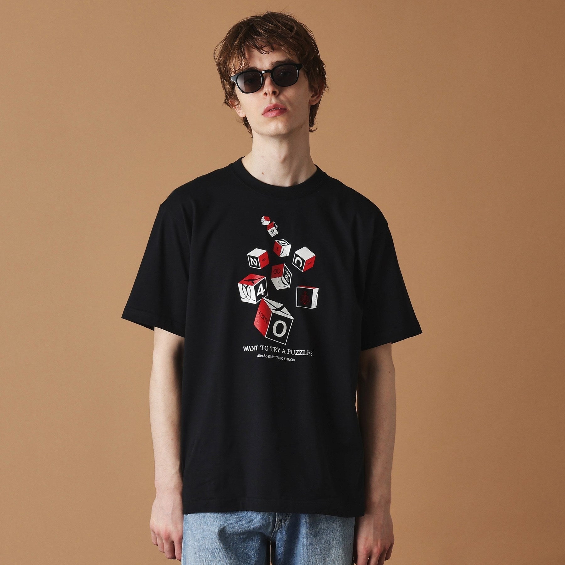 フォーティーカラッツアンドゴーニーゴ 40CARATS&525 【Sサイズ～】キューブグラフィック半袖Tシャツ （ブラック(019)） ブラック(019)