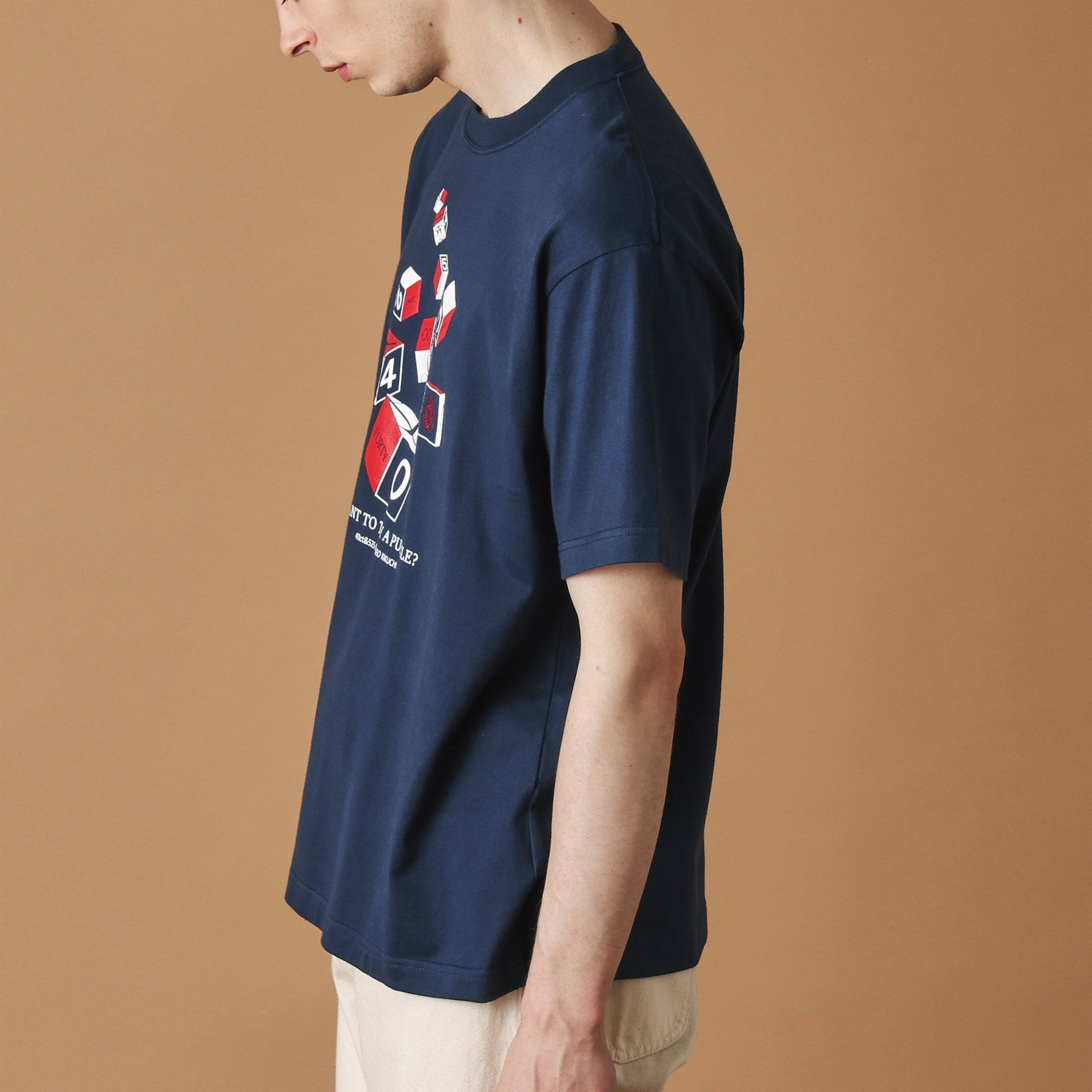 フォーティーカラッツアンドゴーニーゴ 40CARATS&525 【Sサイズ～】キューブグラフィック半袖Tシャツ （ブラック(019)） ブラック(019)