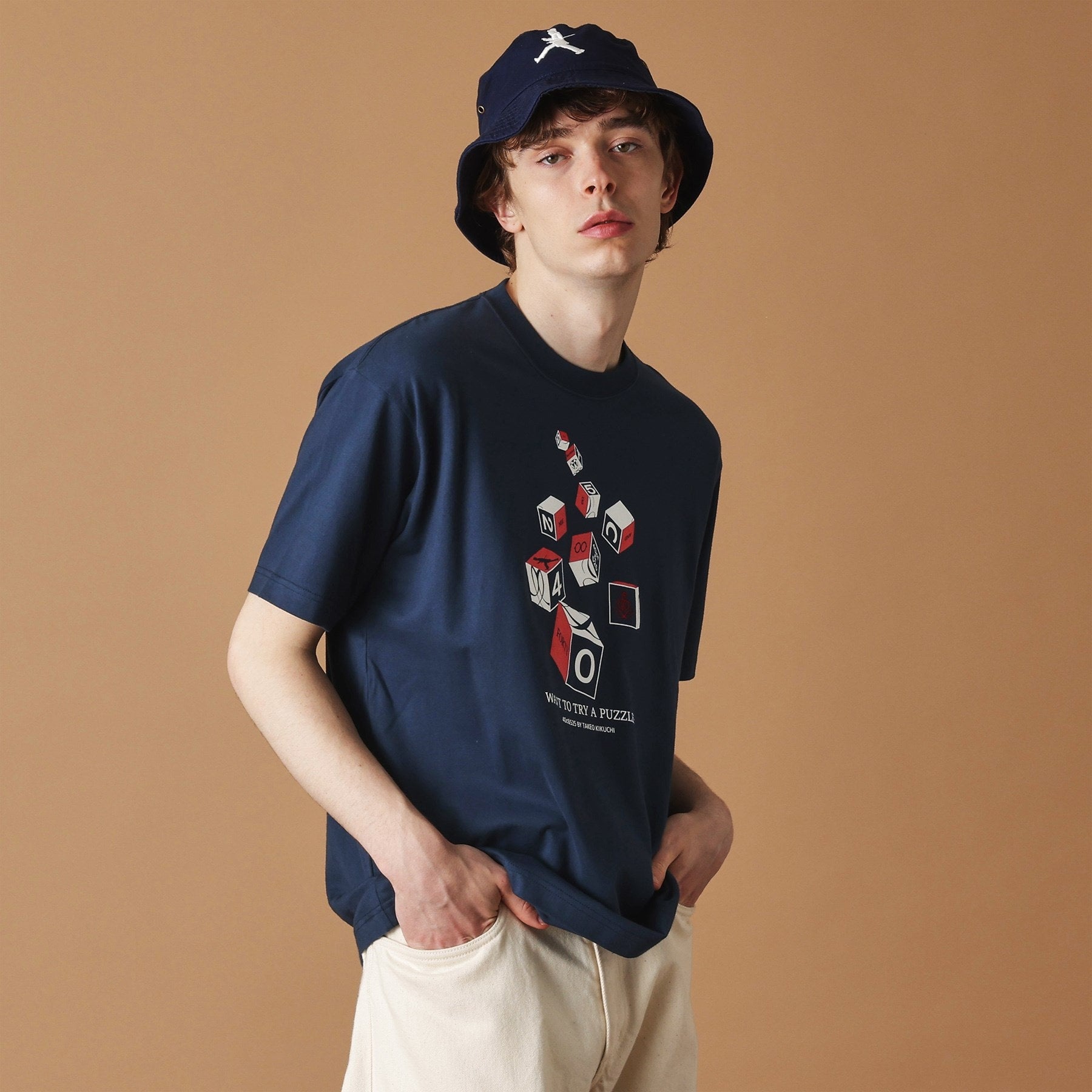 フォーティーカラッツアンドゴーニーゴ 40CARATS&525 【Sサイズ～】キューブグラフィック半袖Tシャツ （ブラック(019)） ブラック(019)