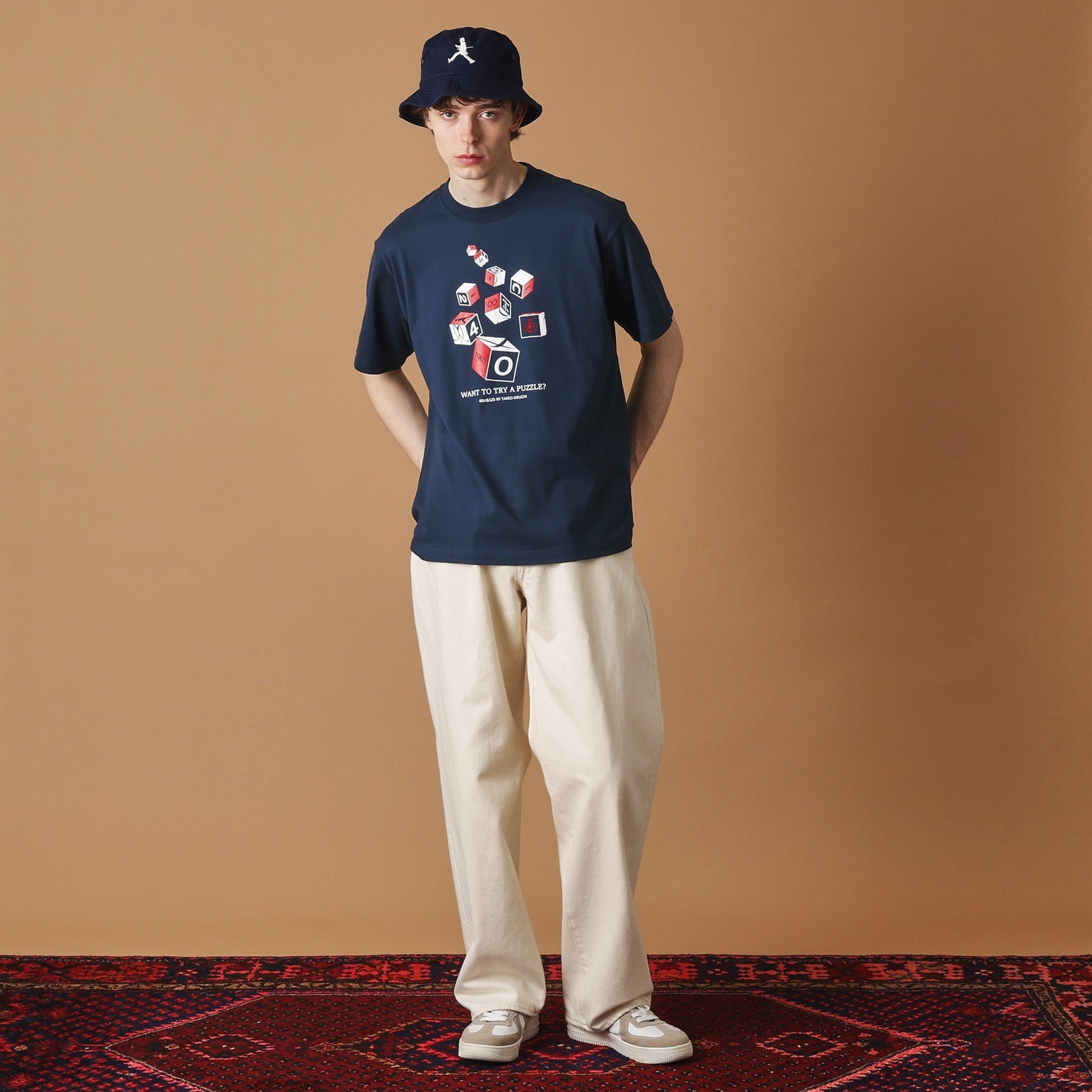 フォーティーカラッツアンドゴーニーゴ 40CARATS&525 【Sサイズ～】キューブグラフィック半袖Tシャツ （ブラック(019)） ブラック(019)