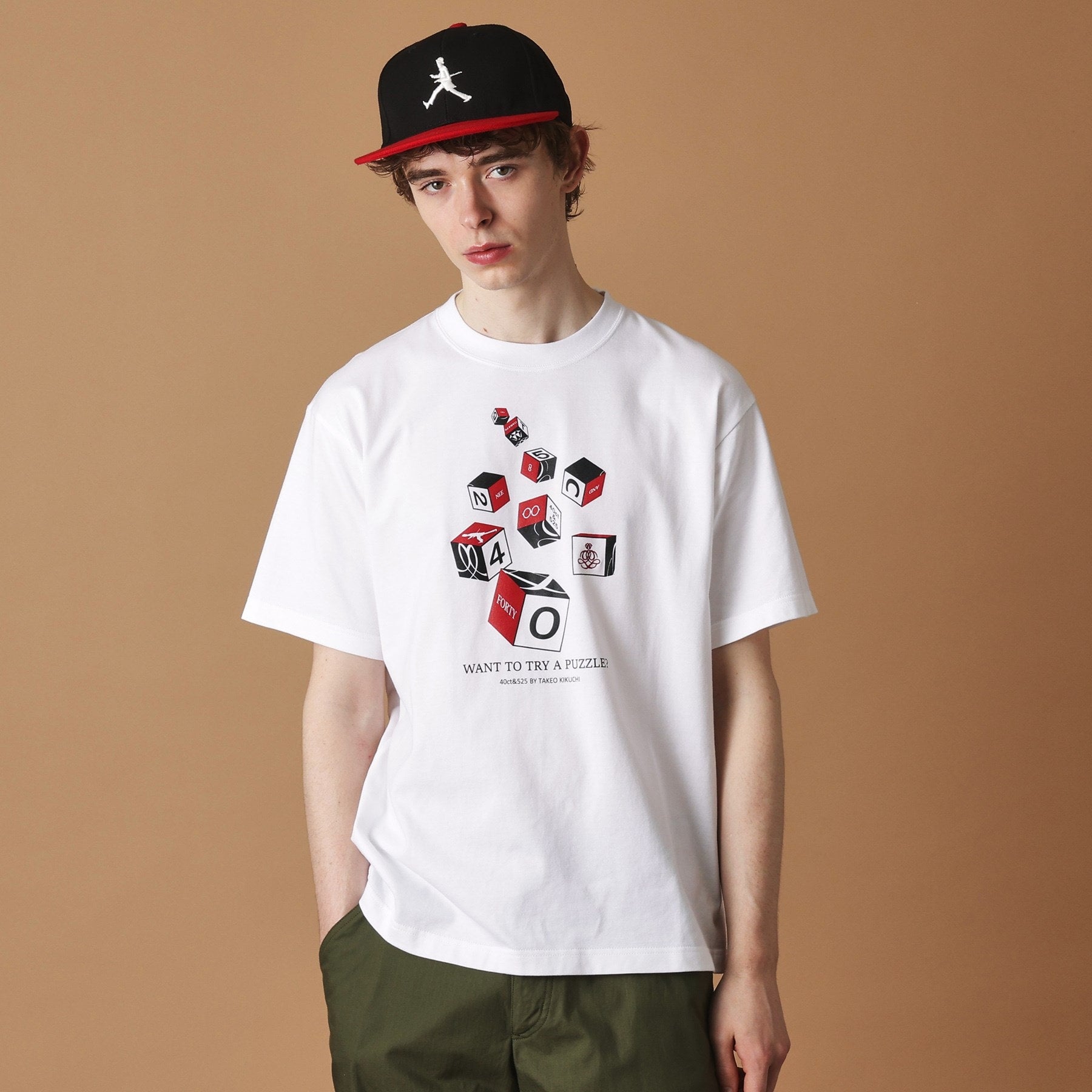 フォーティーカラッツアンドゴーニーゴ 40CARATS&525 【Sサイズ～】キューブグラフィック半袖Tシャツ （ホワイト(001)） ホワイト(001)