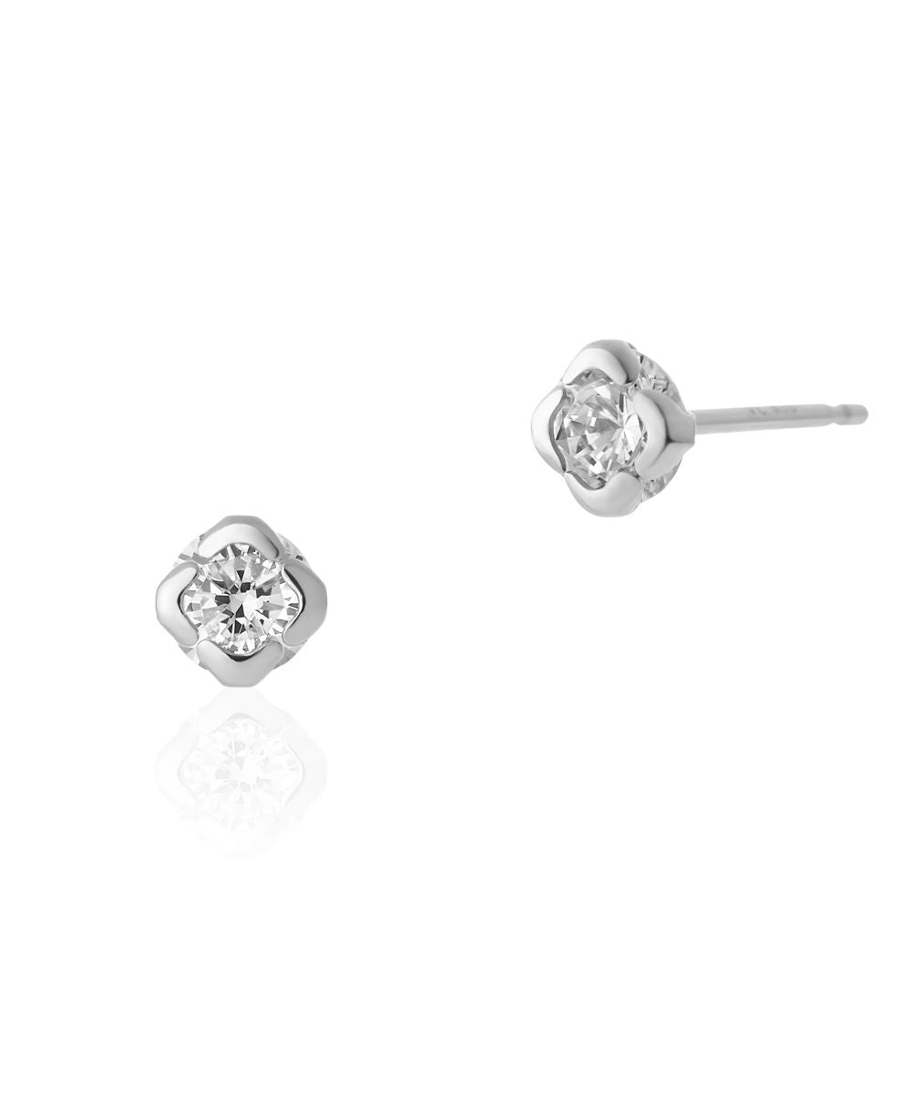 Yondoshi 4℃ K10 White Gold Earrings