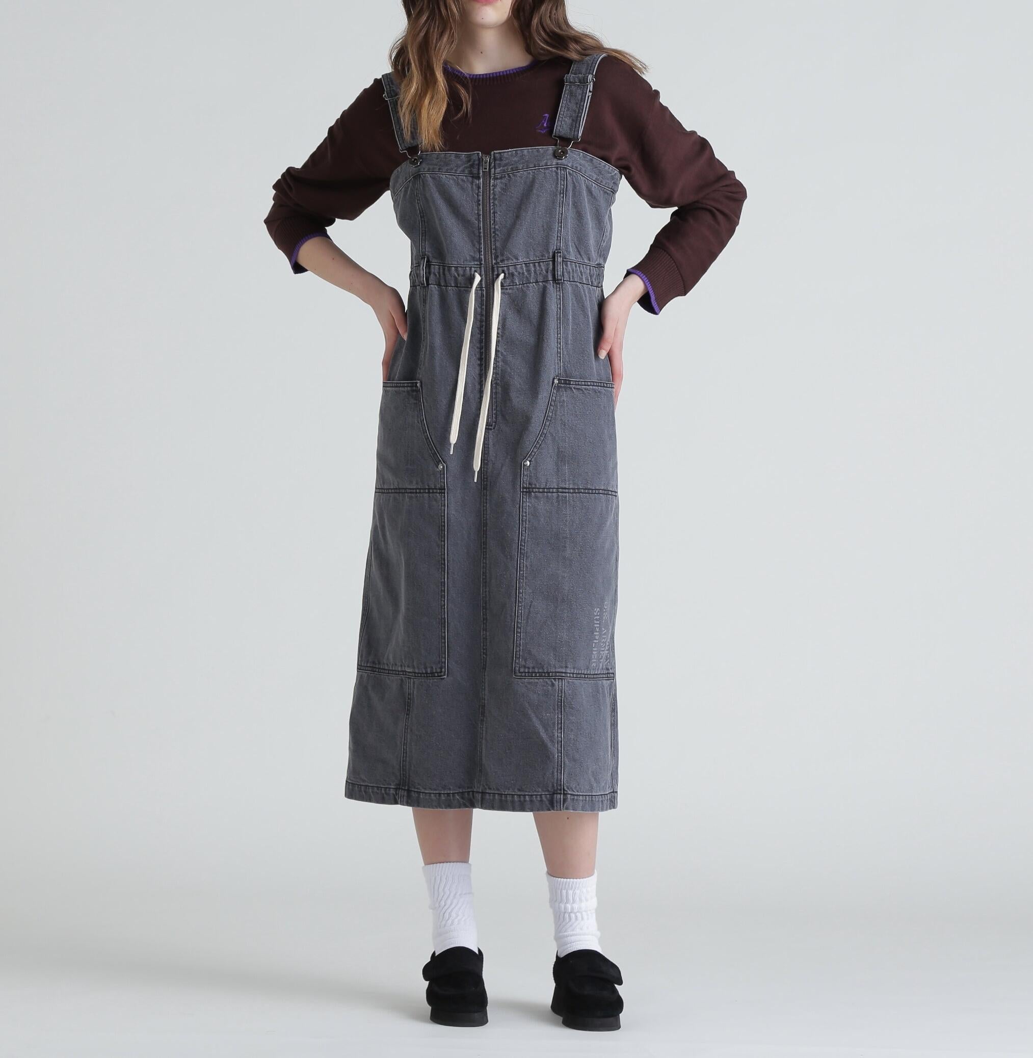 RELT P>INT DENIM JUMPE> SKI>T/ベルトプリントデニムジャンパースカート ブラック