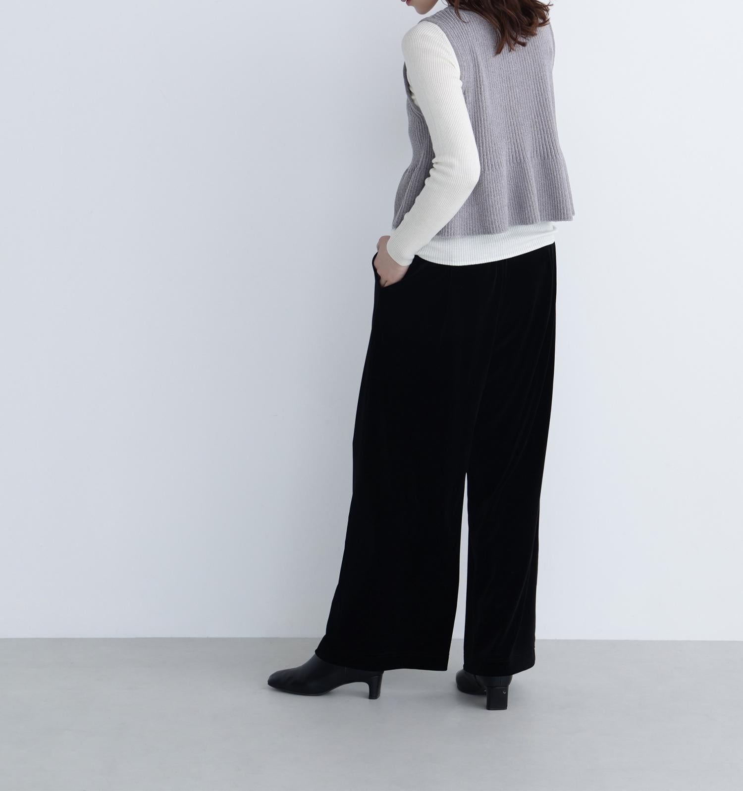 ベロアイージーパンツ ブラック