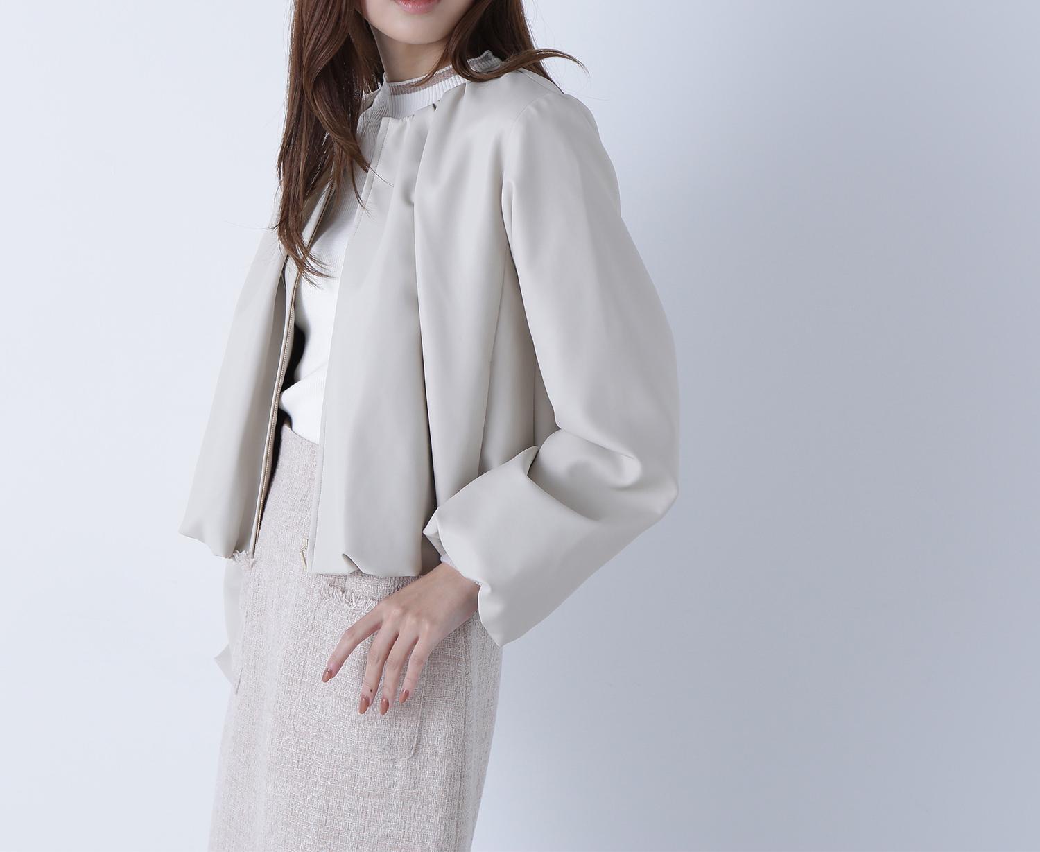 フェイクレザーギャザーブルゾン オフベージュ