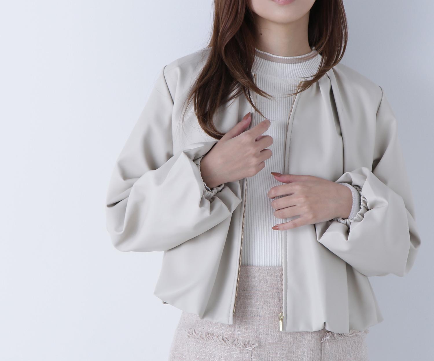 フェイクレザーギャザーブルゾン オフベージュ