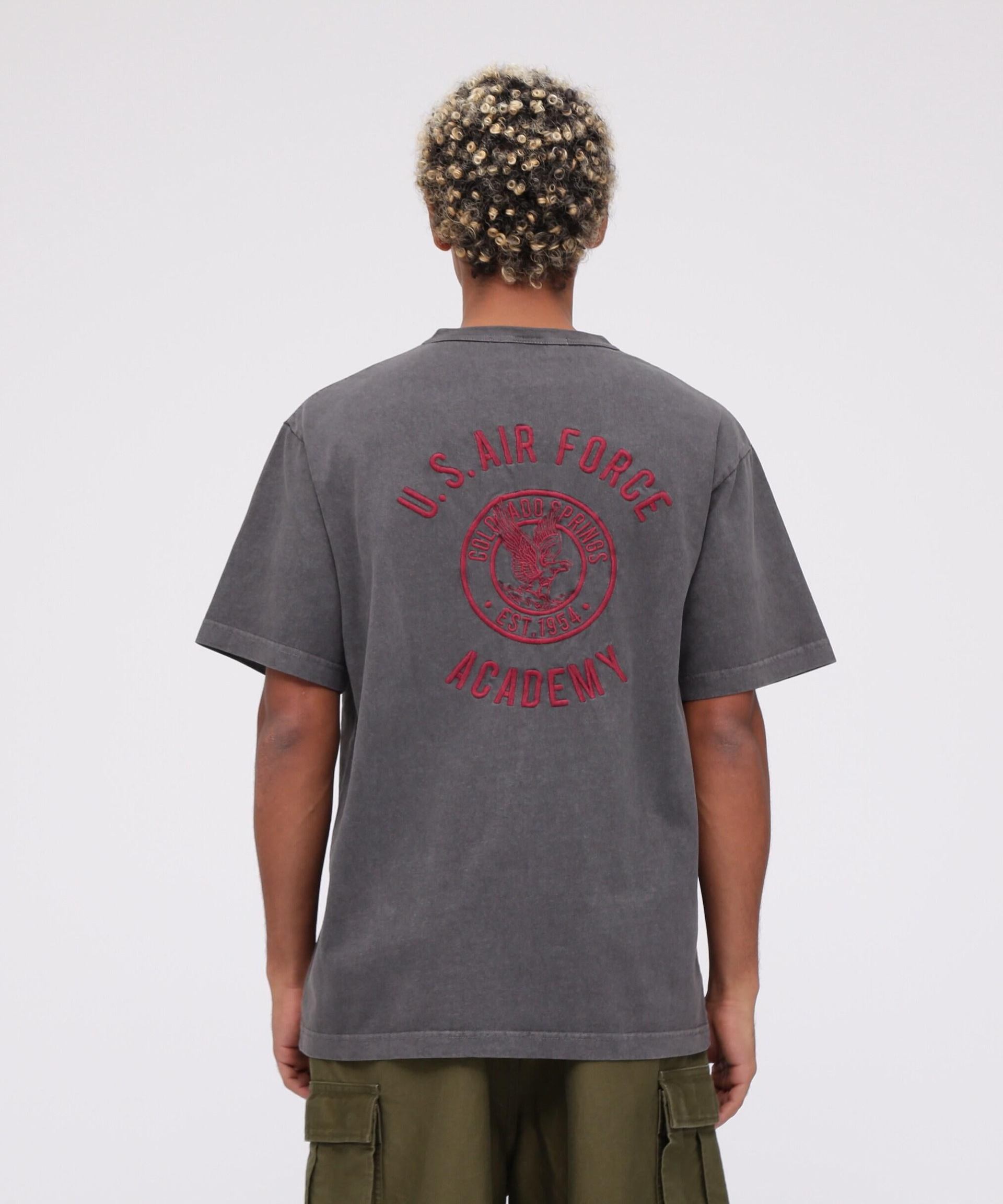 《WER限定》US AI> FO>CE ACADEMY T-SHI>T / エアフォース アカデミー 半袖Tシャツ / AVI>EX  チャコール