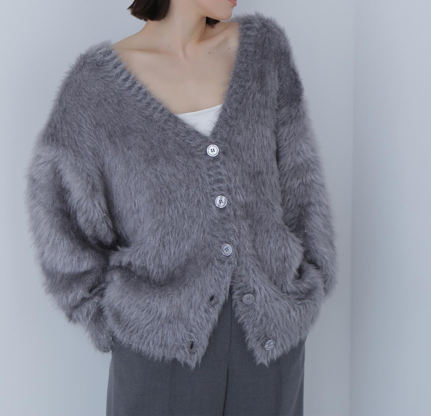 ヘアリーラメニットシリーズ Vネックカーディガン チャコール1