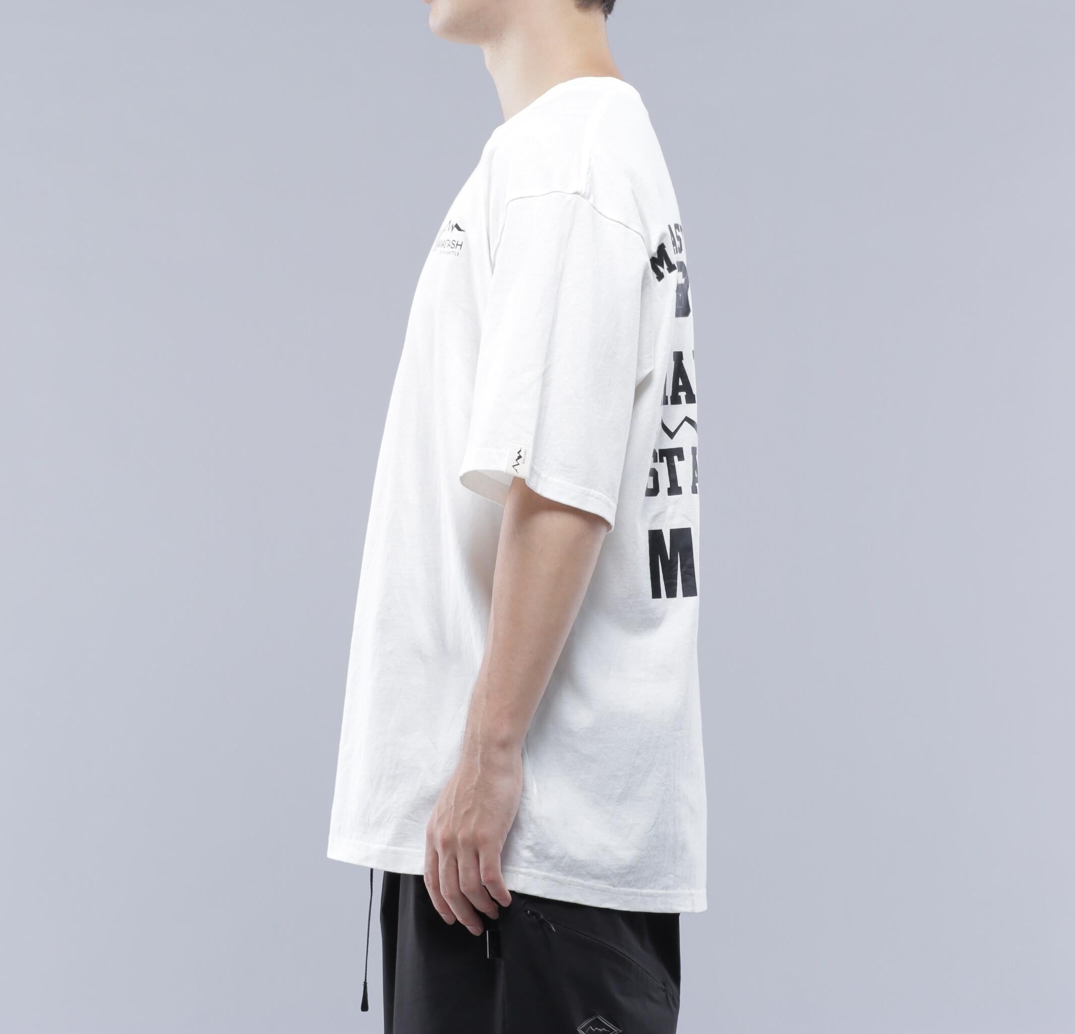 MANASTASH/マナスタッシュ/SPONSO> LOGO TEE/スポンサーロゴTシャツ ホワイト