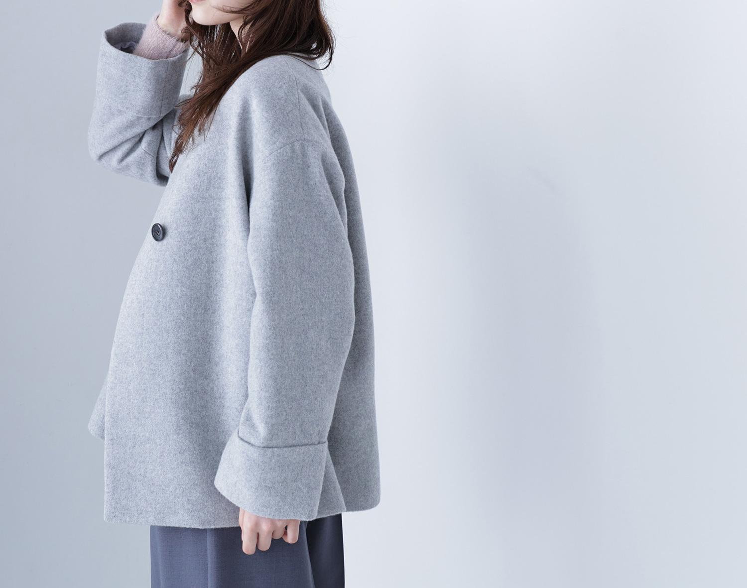 毎日に“ちょうどいい”カシミヤ混コート グレー