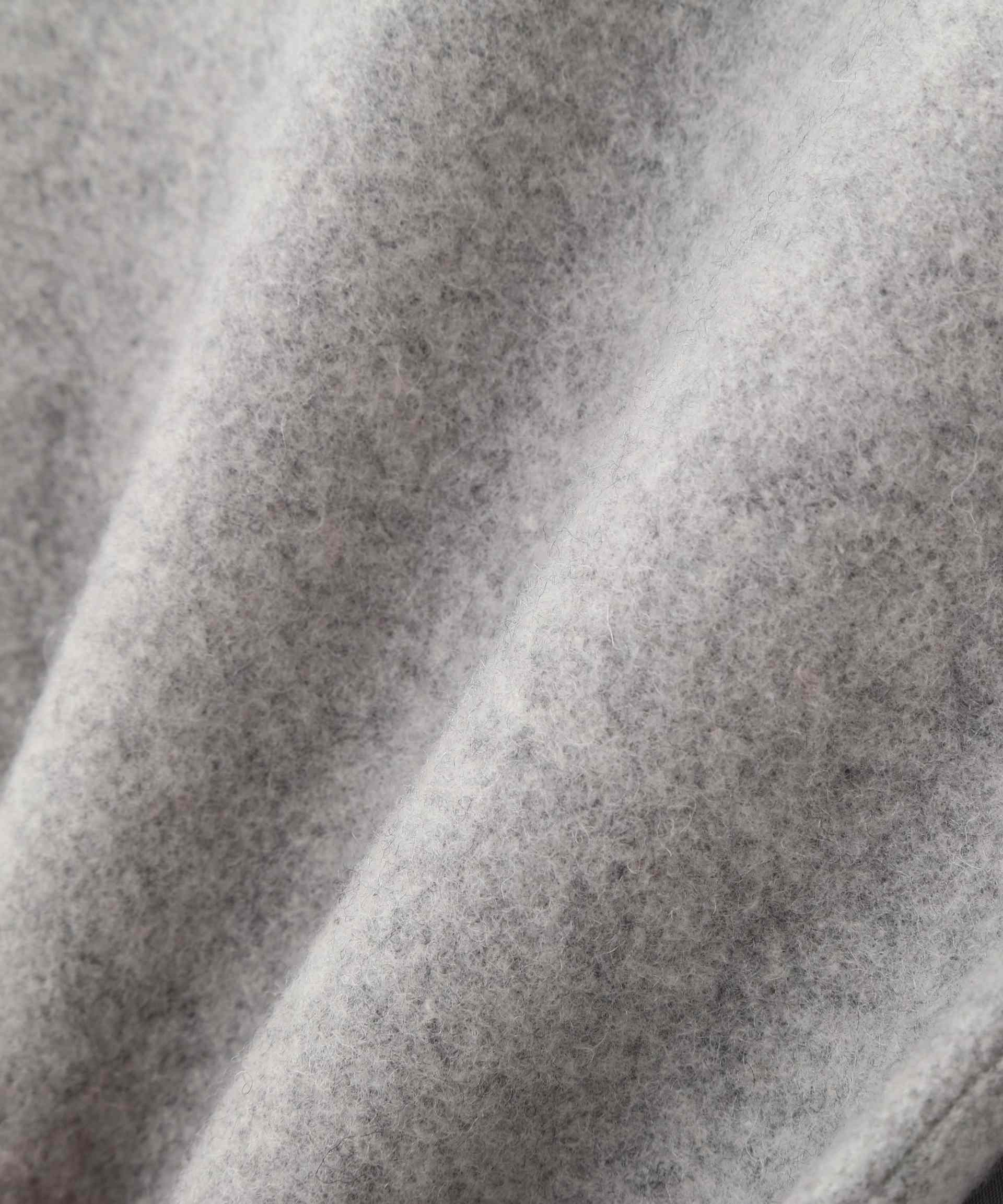 毎日に“ちょうどいい”カシミヤ混コート グレー