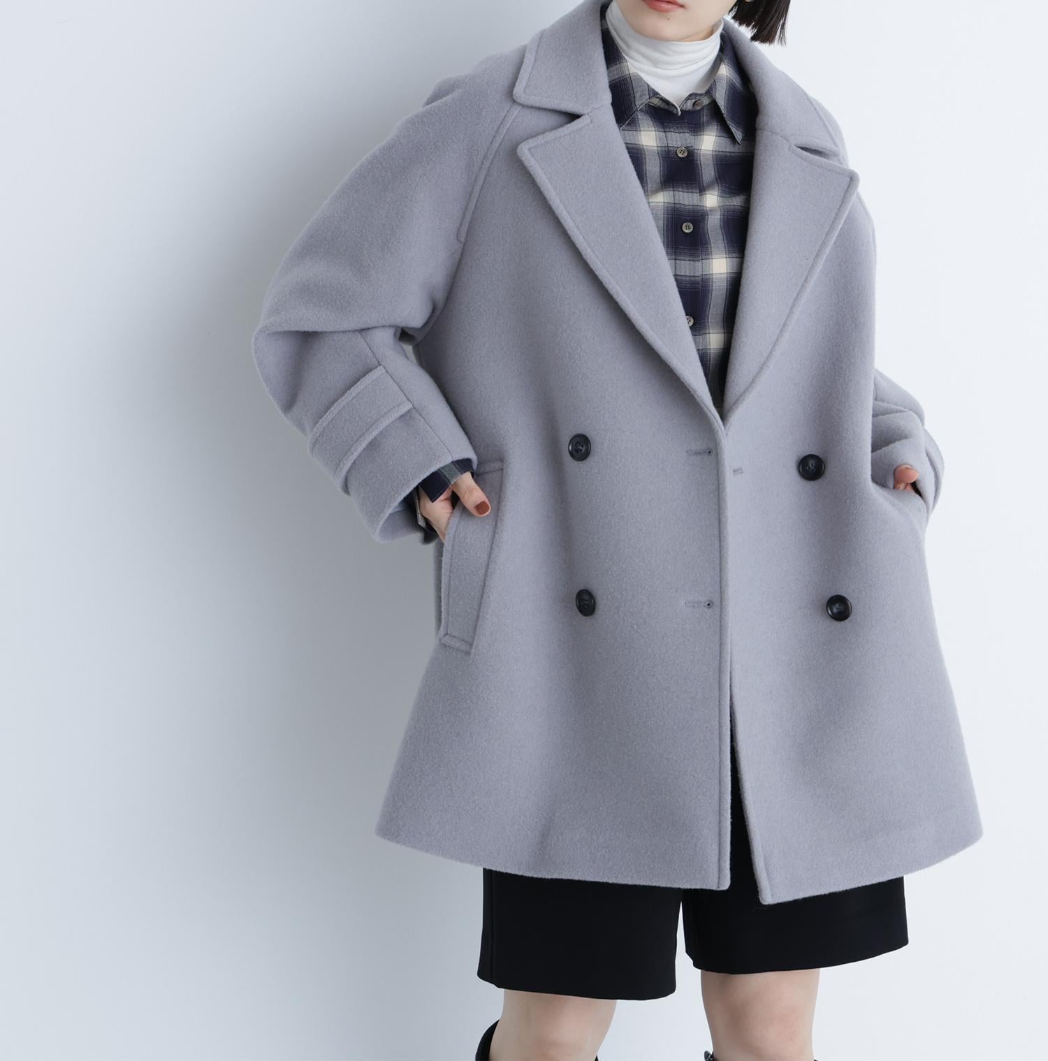 ダブルブレストフォルムミドルコート グレー