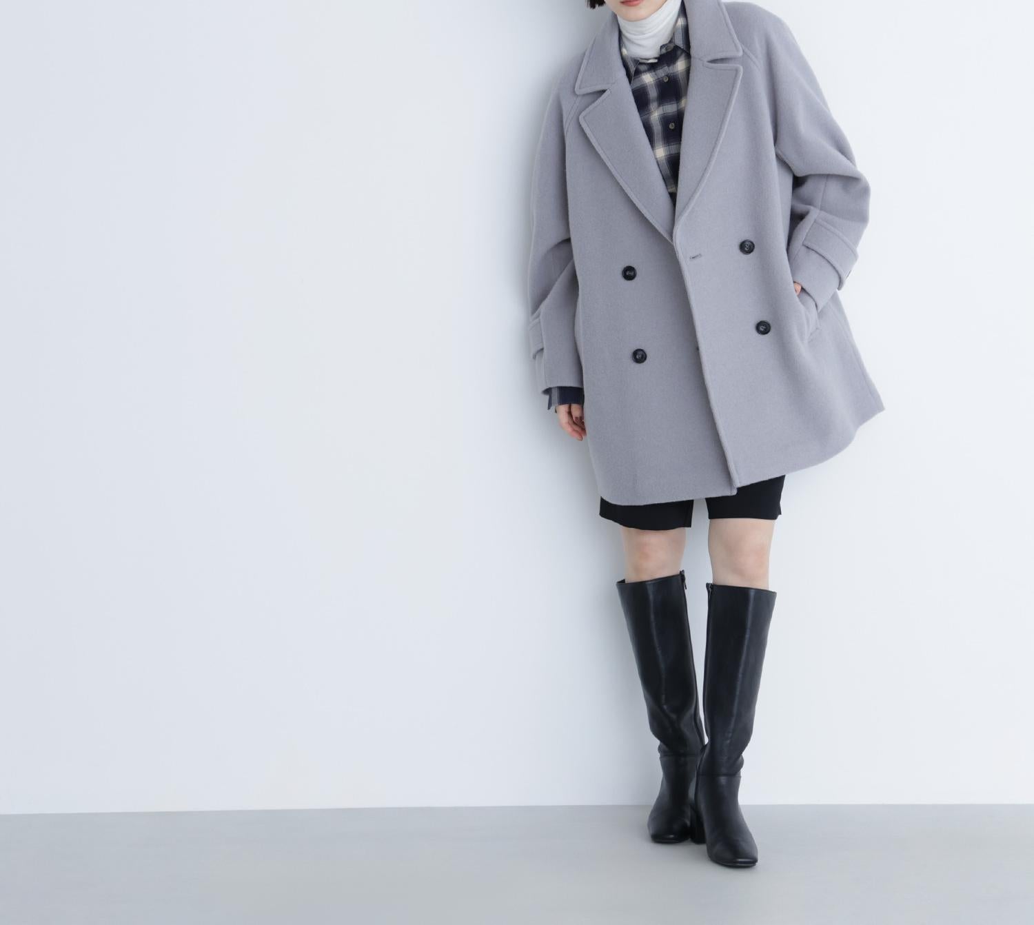 ダブルブレストフォルムミドルコート グレー