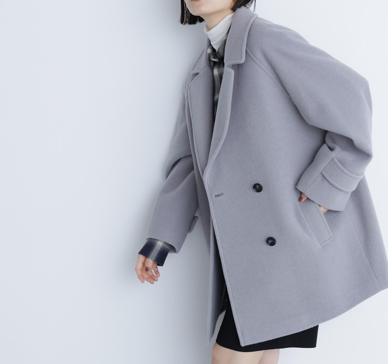 ダブルブレストフォルムミドルコート グレー