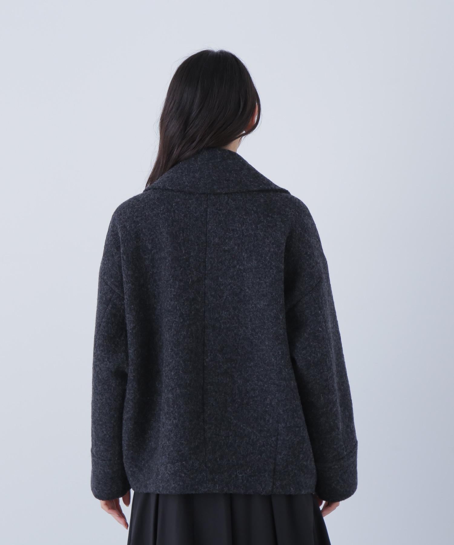 ウーリーフォルムハーフコート チャコール1