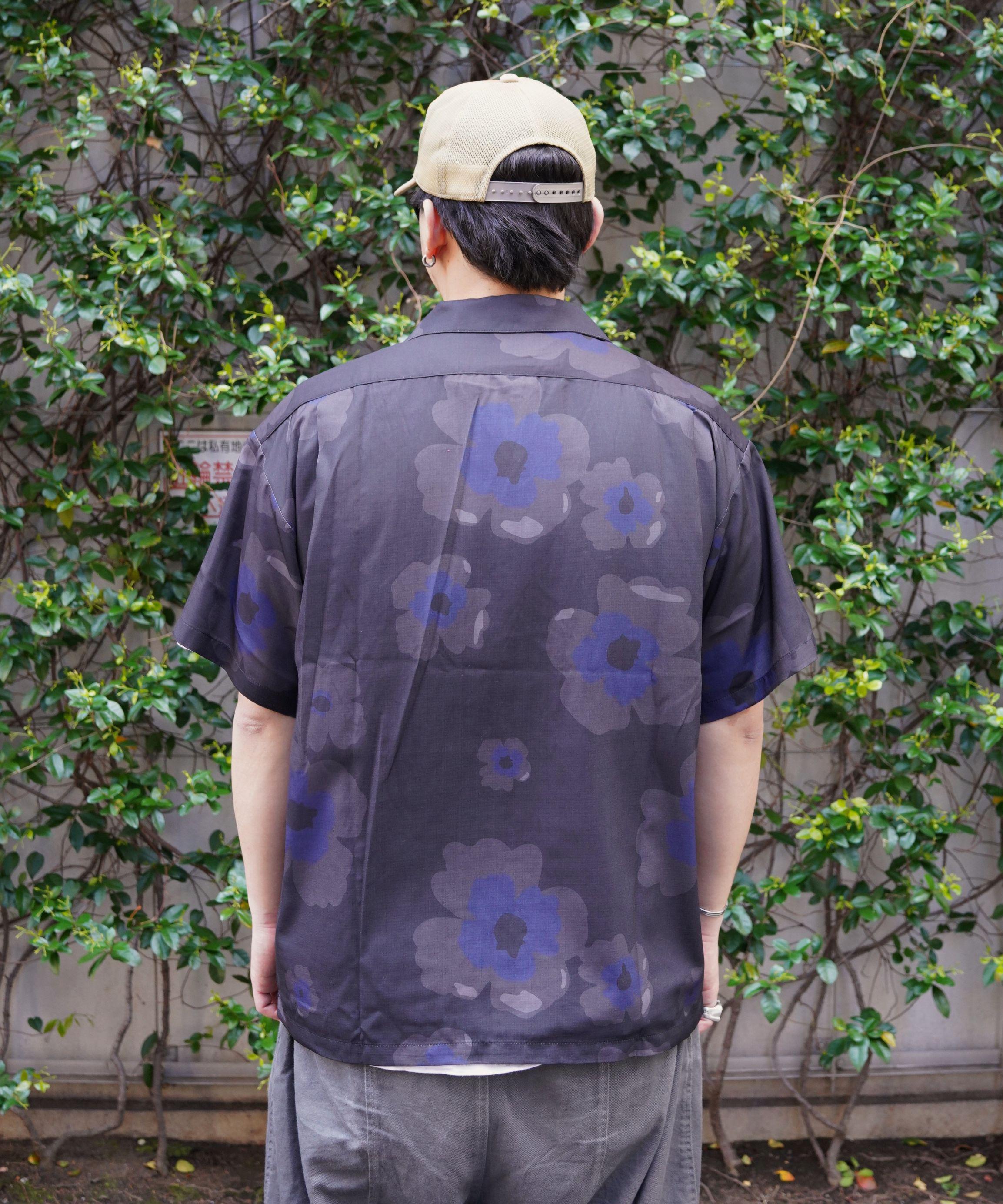 B omnivore/ビーオムニボー　FLOWER S/S SHIRT ブラック