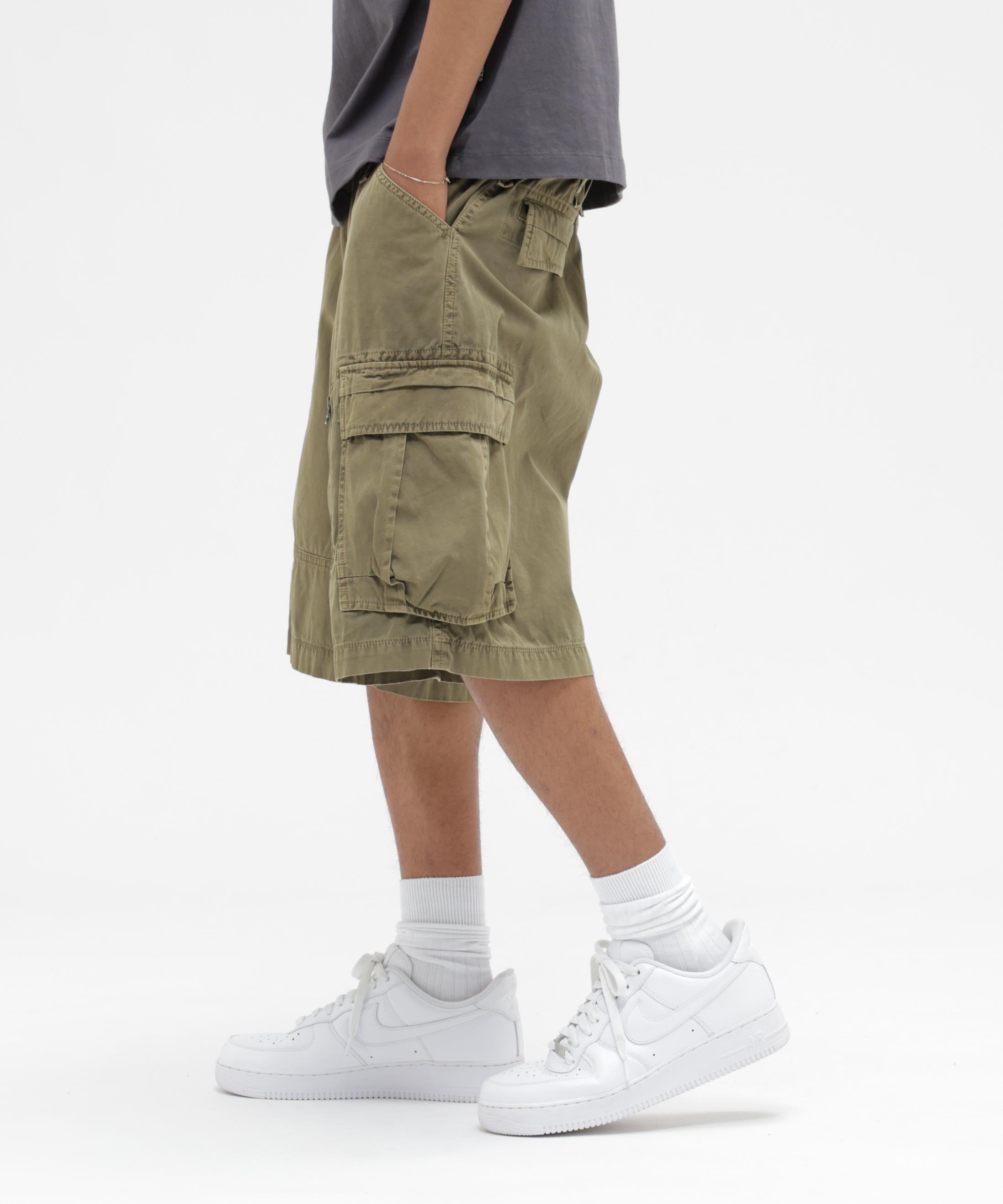 PIGMENT CARGO SHORTS オリーブ