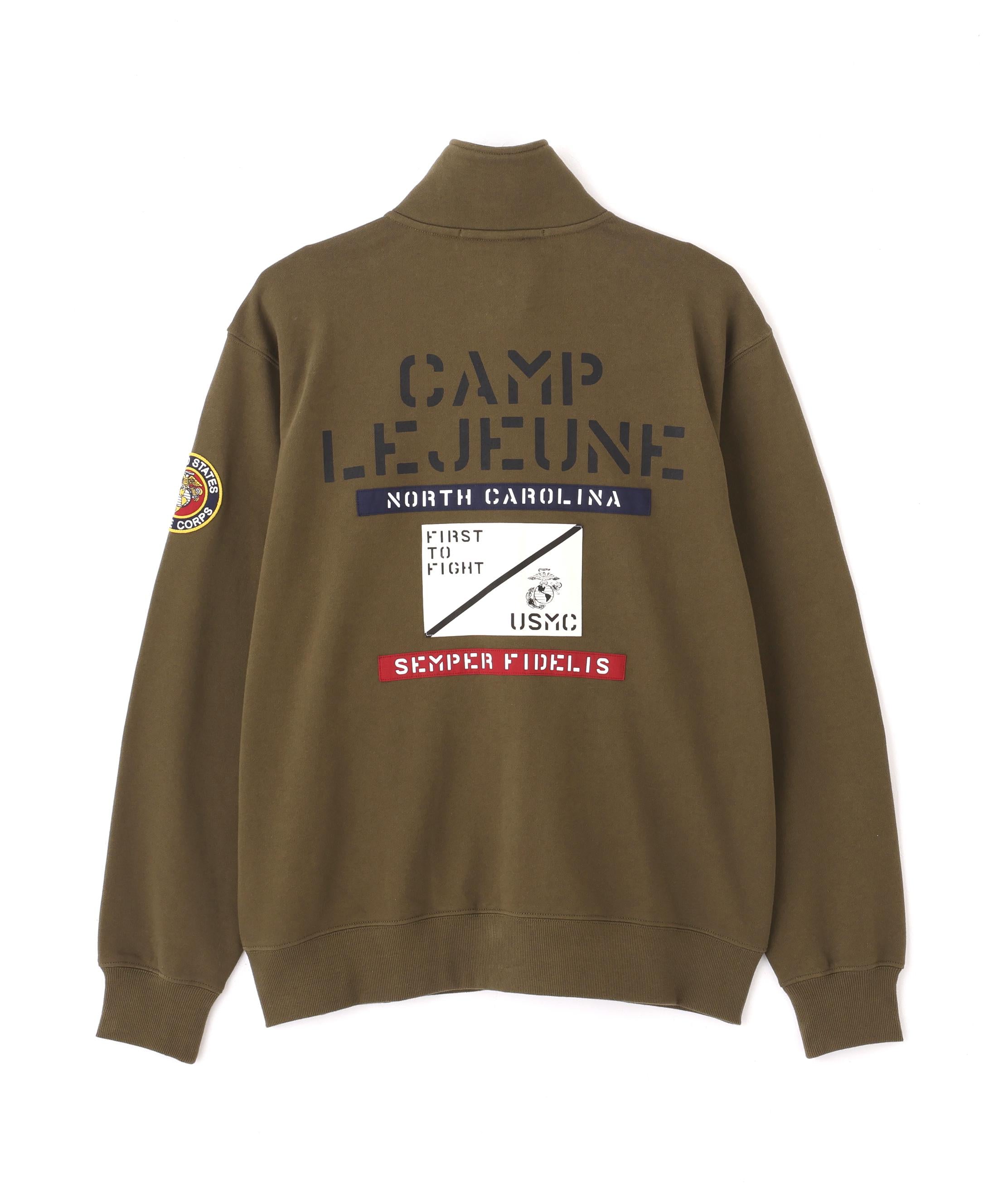 《直営店限定》CAMP LEJEUNE PATCHED STAND ZIP SWEAT オリーブ
