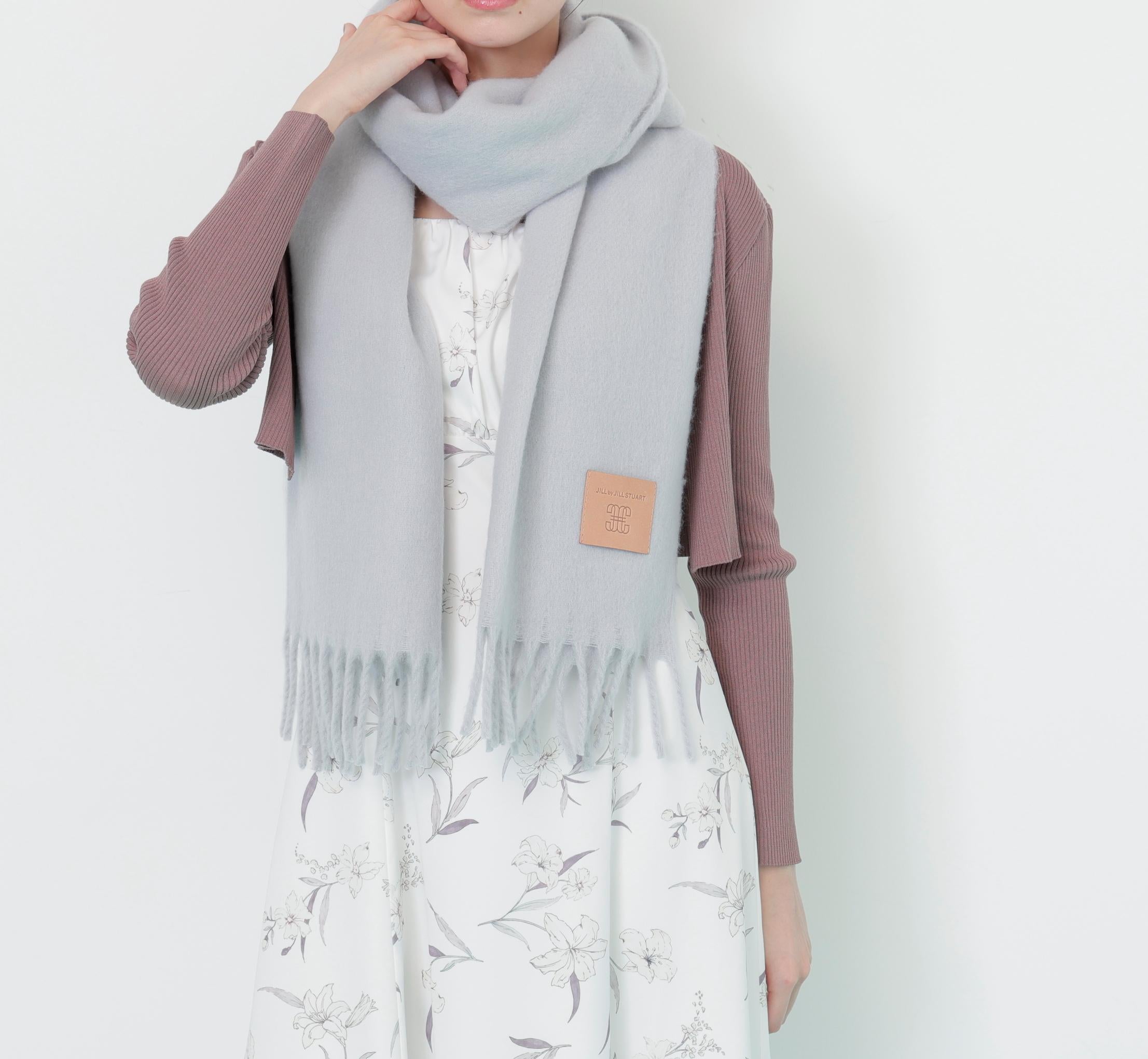 レザータグループヤーンストール ブルー