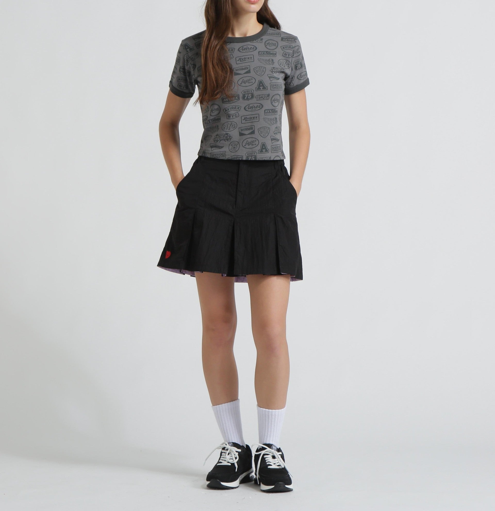NYLON SKIRT-LIKE PLEATED SKIRT ブラック