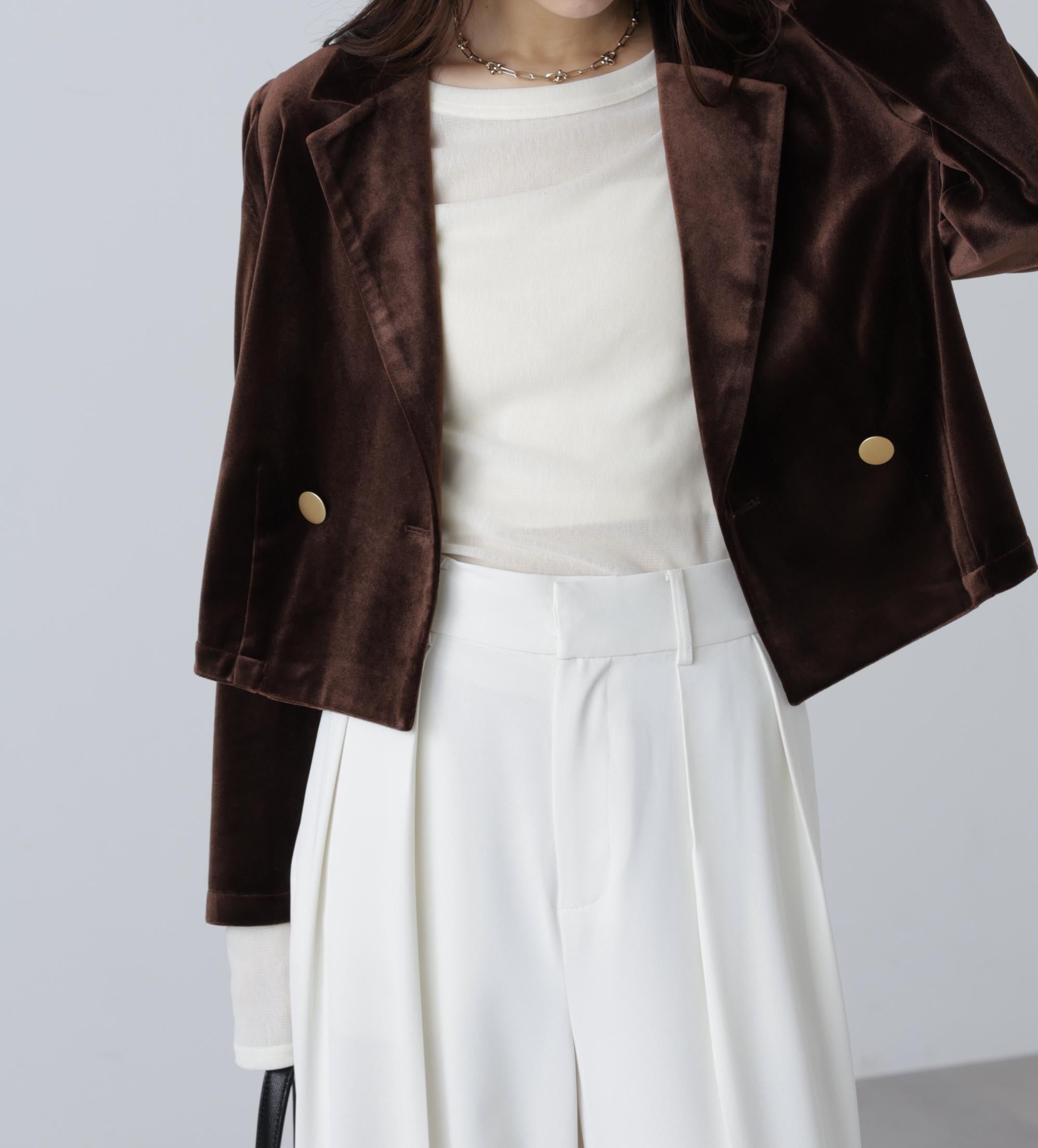 金ボタンベロアクロップドジャケット ブラウン