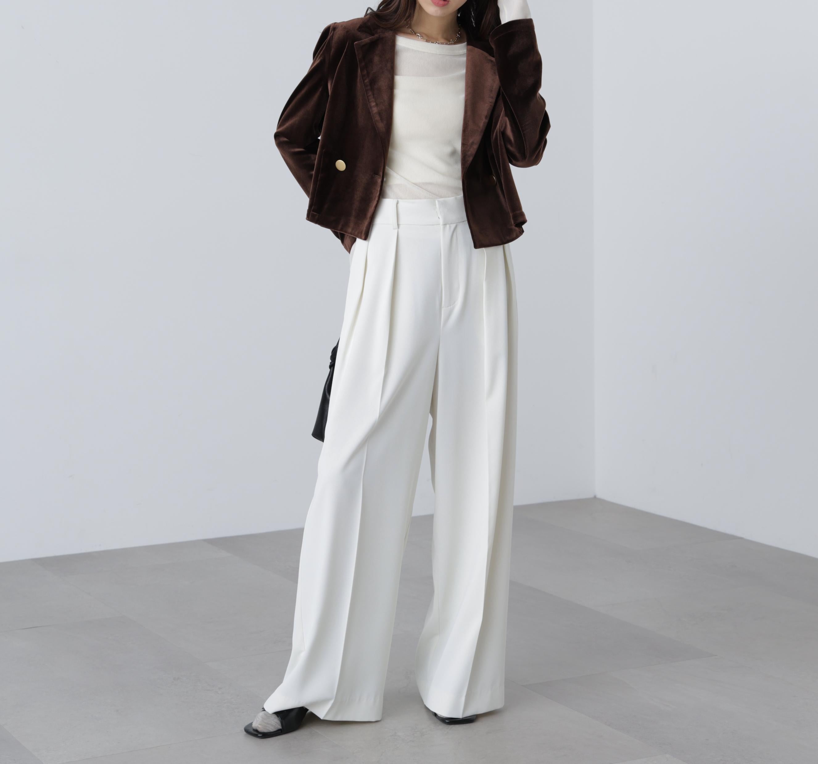 金ボタンベロアクロップドジャケット ブラウン