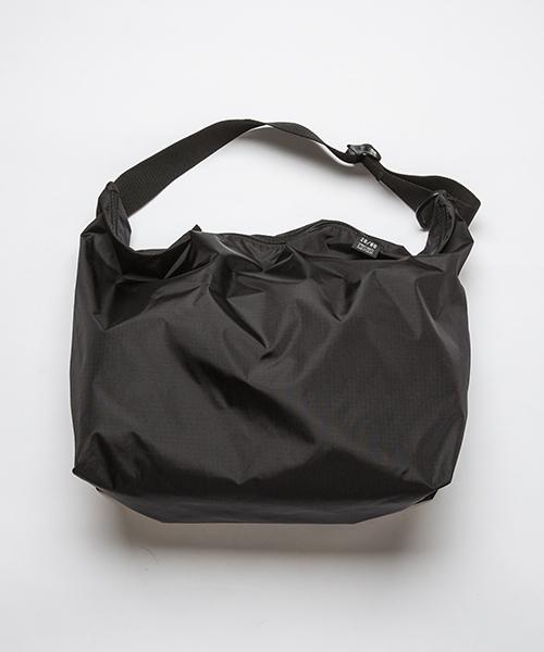 トゥエンティーエイティー/ RIP-STOP NYLON MESSENGER BAG ブラック