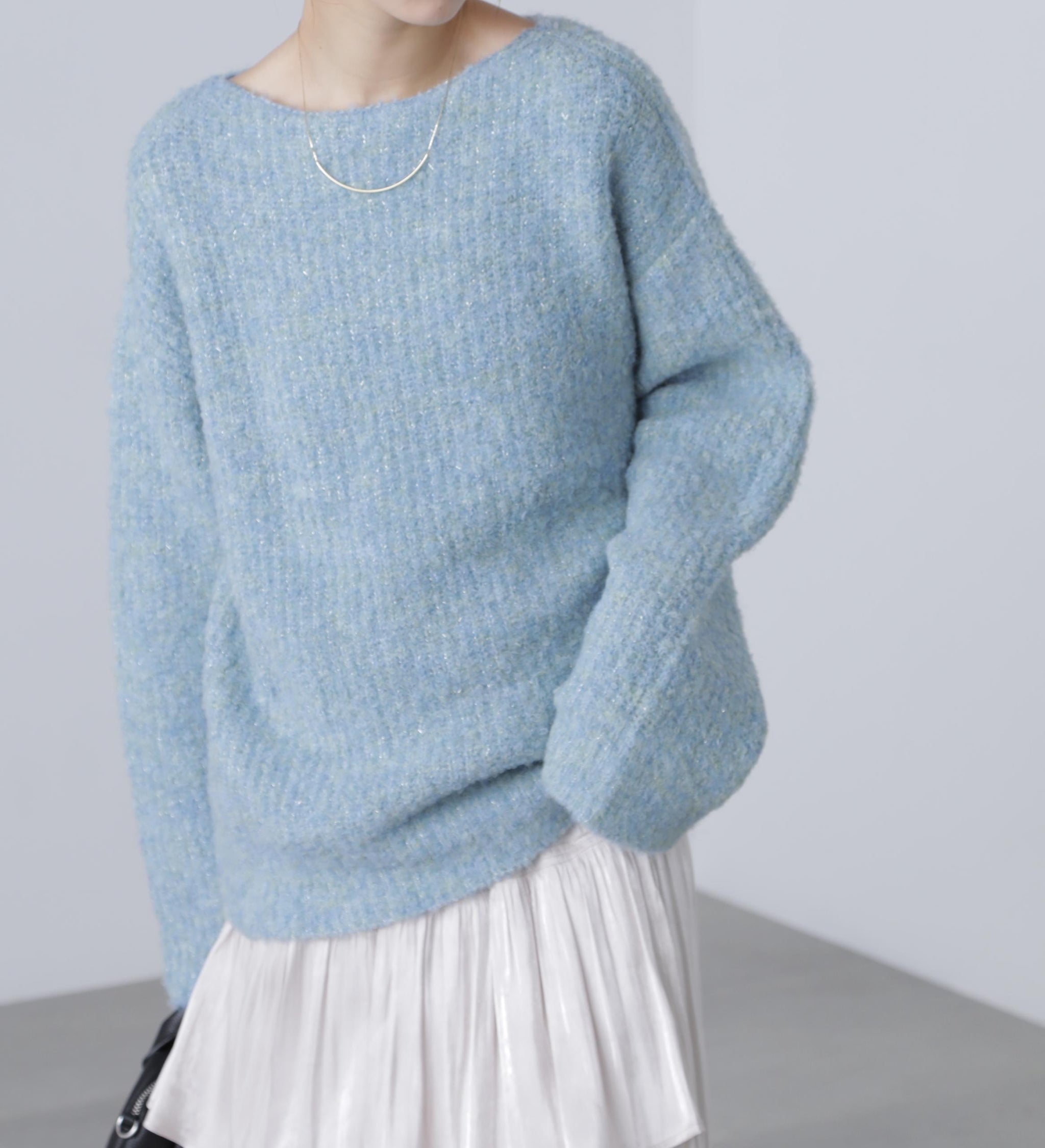 ラメミックスブークレー畔ニット ブルー