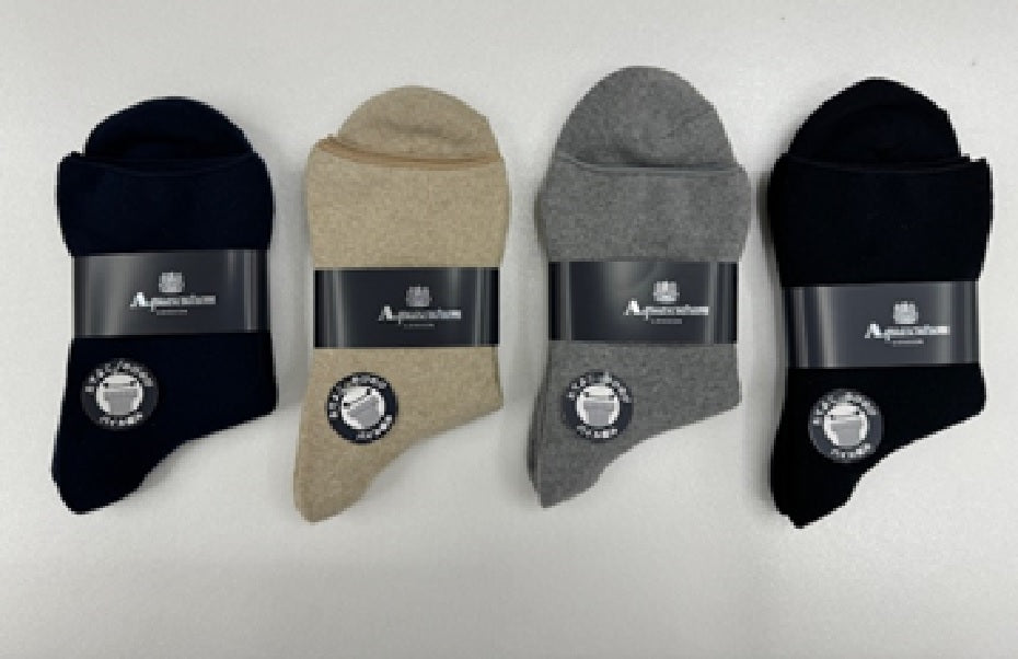 アクアスキュータム Aquascutum AQパイルテーパード （ブラック） ブラック