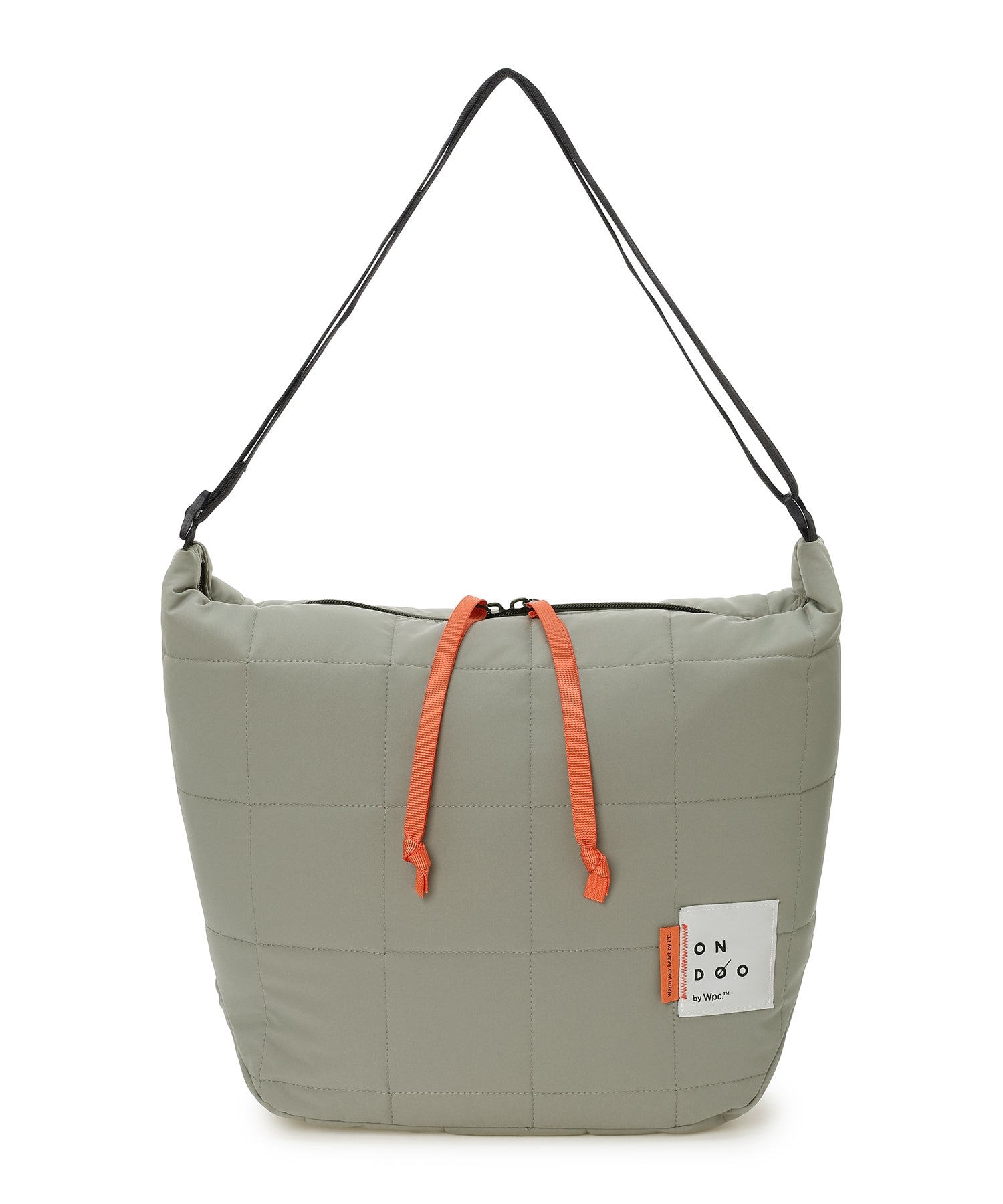 エーシーデザインバイアルファキュービック A/C DESIGN BY ALPHA CUBIC 【ONDOO】キルティングショルダーバック （オフホワイト） オフホワイト