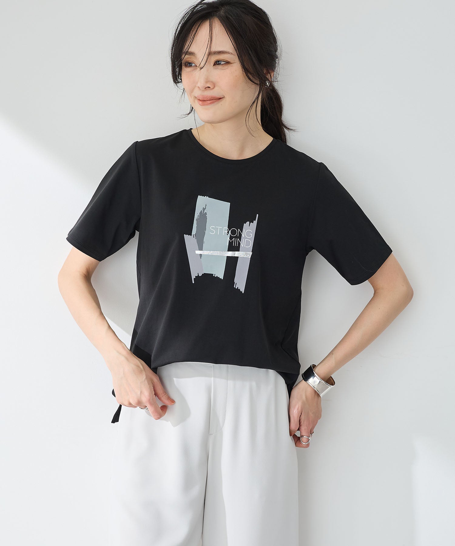 エーシーデザインバイアルファキュービック A/C DESIGN BY ALPHA CUBIC グラフィックTシャツ【接触冷感・UVカット】 （オフホワイト） オフホワイト