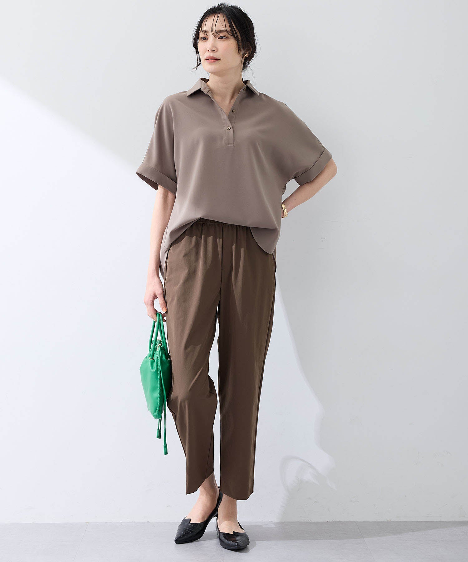 エーシーデザインバイアルファキュービック A/C DESIGN BY ALPHA CUBIC 【美モーション】ストレッチナイロンラッシュストレートパンツ【接触冷感・UVカット・撥水・ウエストゴム】 （ネイビー） ネイビー