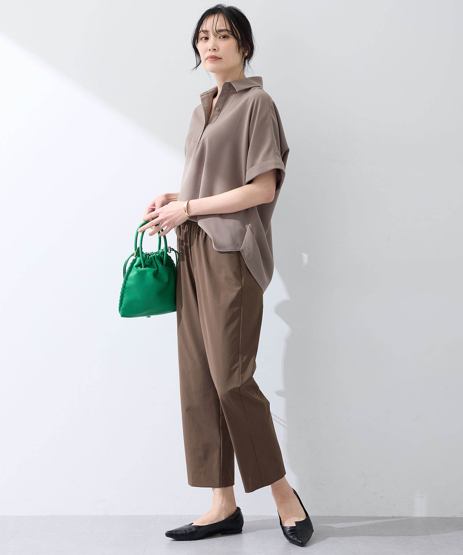 エーシーデザインバイアルファキュービック A/C DESIGN BY ALPHA CUBIC 【美モーション】ストレッチナイロンラッシュストレートパンツ【接触冷感・UVカット・撥水・ウエストゴム】 （ネイビー） ネイビー