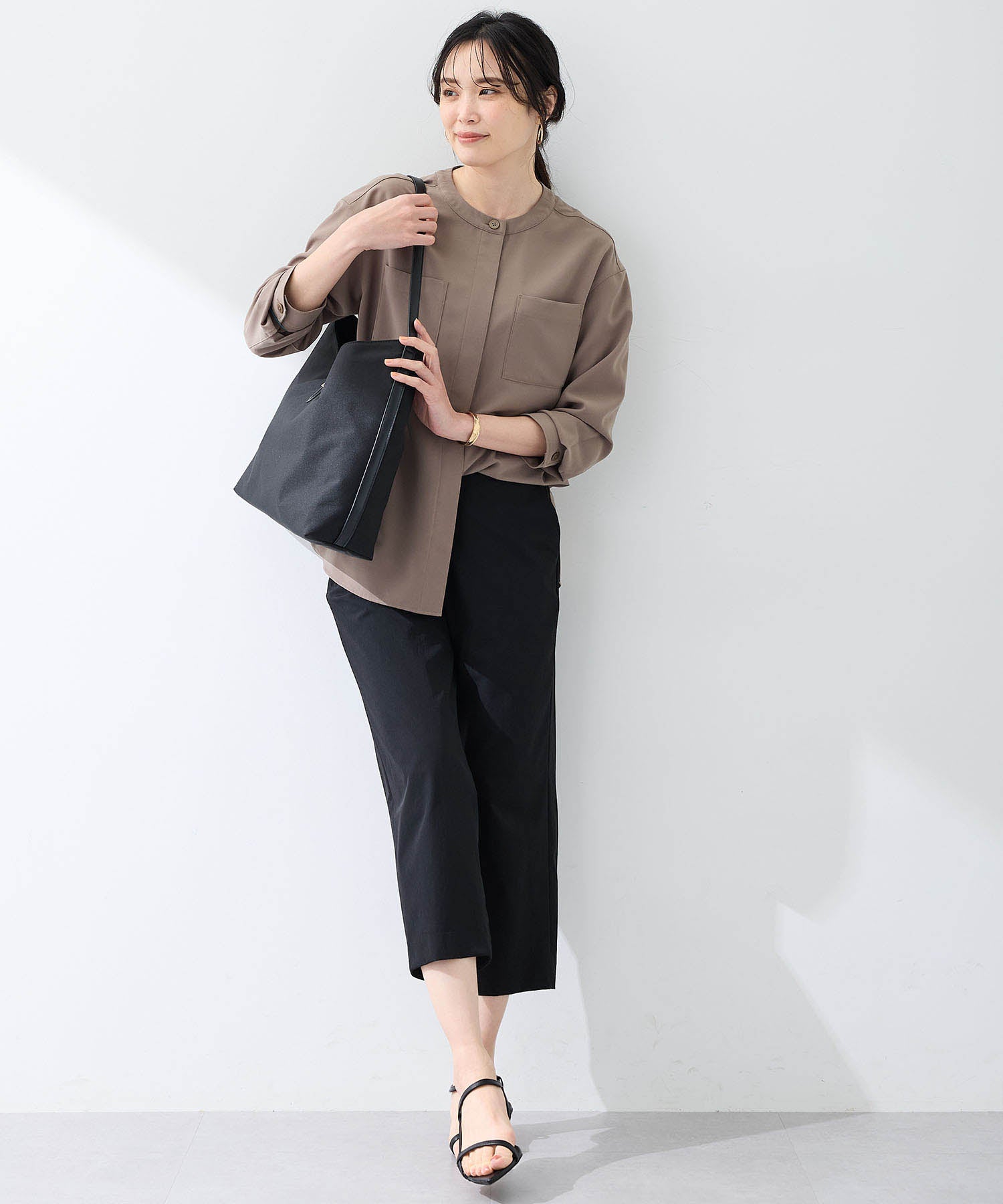 エーシーデザインバイアルファキュービック A/C DESIGN BY ALPHA CUBIC 【美モーション】ストレッチノーカラーシャツジャケット【接触冷感・UVカット】 （ブラック） ブラック