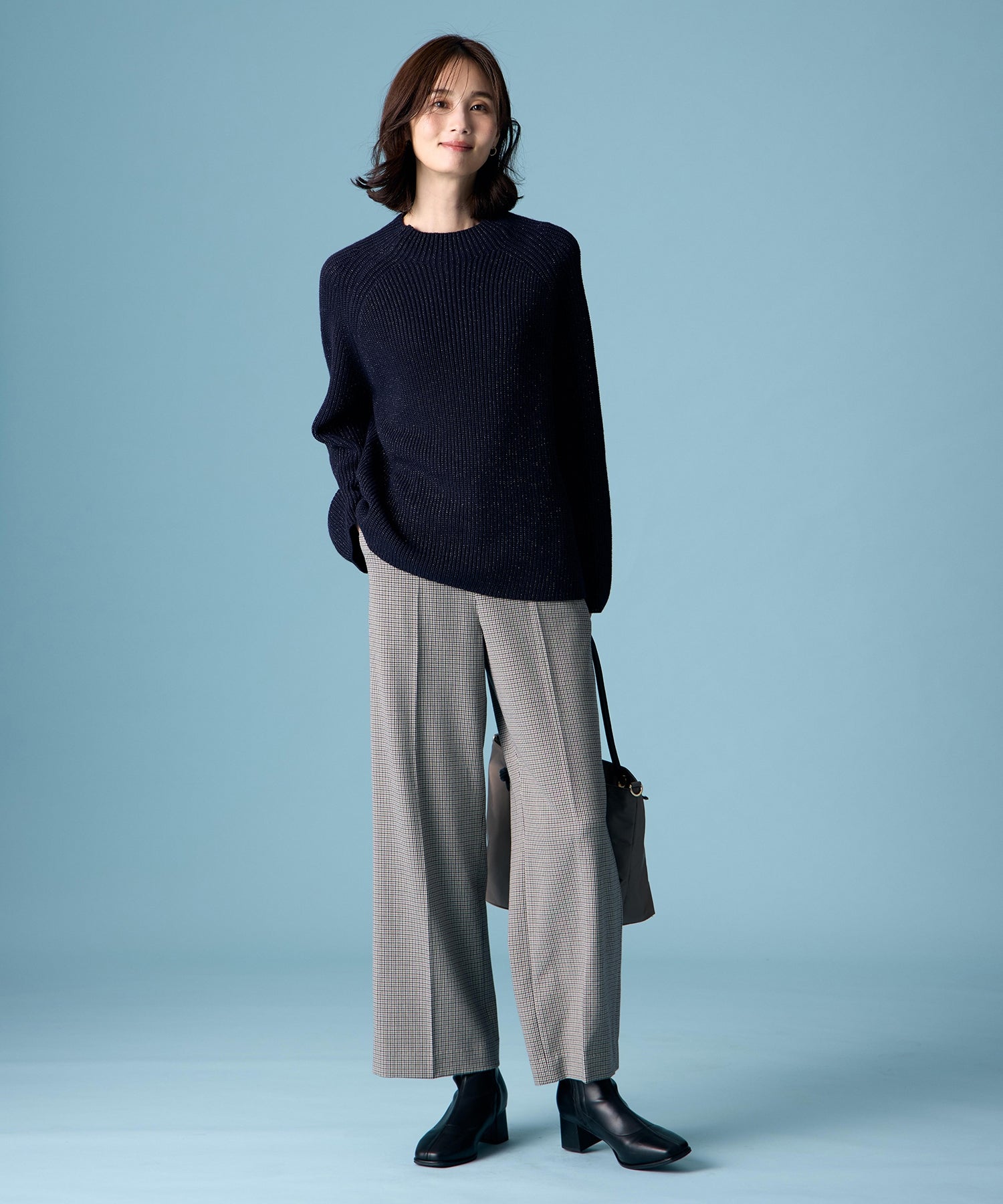 エーシーデザインバイアルファキュービック A/C DESIGN BY ALPHA CUBIC ラメニットプルオーバー （ネイビー） ネイビー