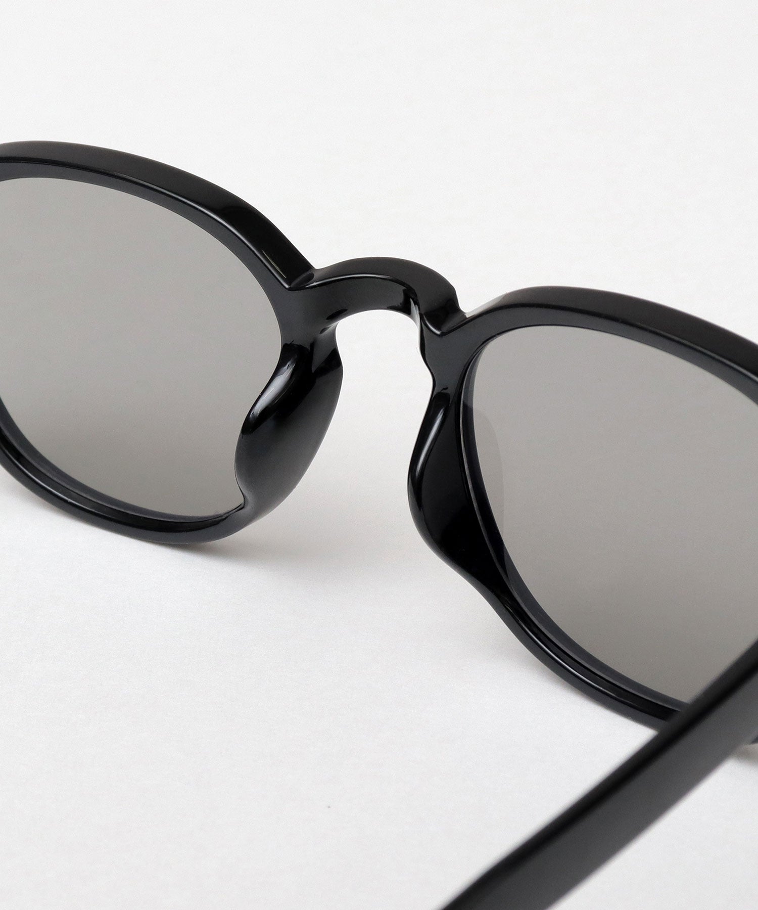 A.M.S.select Self Frame All-Rounder Shape Wellington Sunglasses Large Size 99% UV Cut