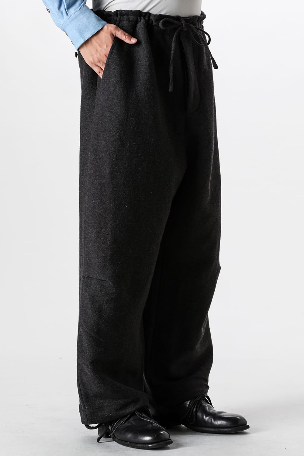 アヴィヴァ ジフェイ シュエ Aviva Jifei Xue Wool Linen Satin Parachute Pants （Black） Black