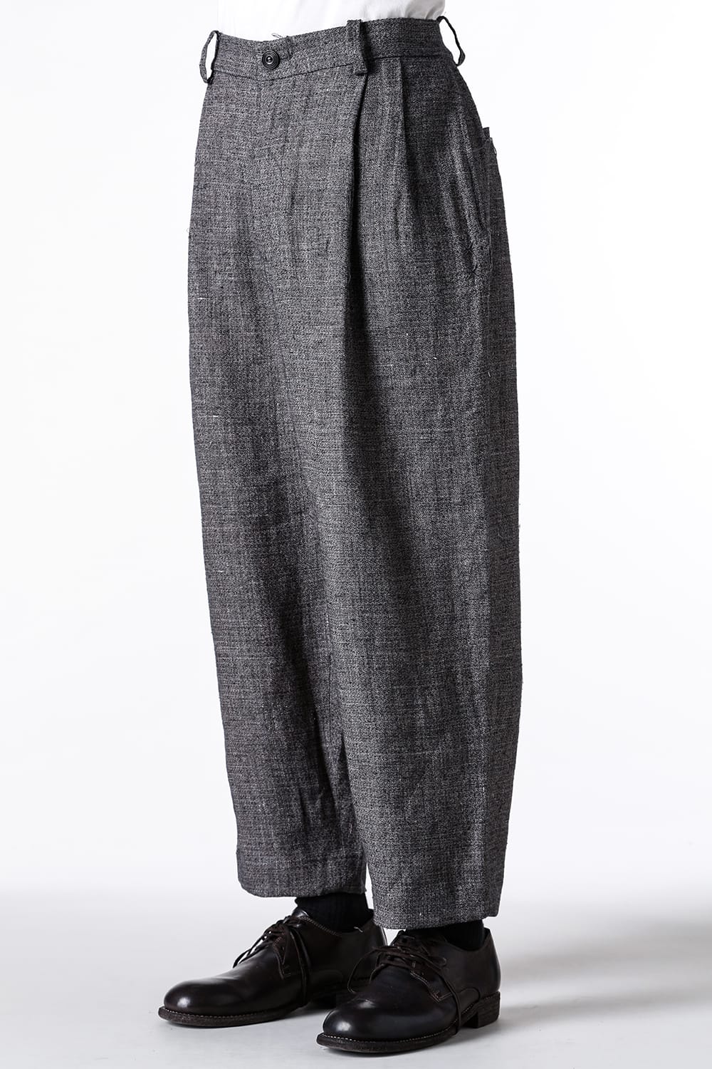 ア テンタティブ アトリエ A TENTATIVE ATELIER Ginsberg：Pleat Tailored Pants （Black Beige） Black Beige