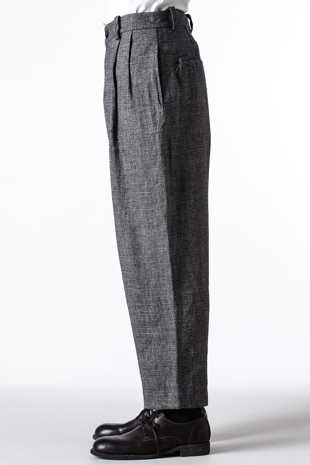 ア テンタティブ アトリエ A TENTATIVE ATELIER Ginsberg：Pleat Tailored Pants （Black Beige） Black Beige