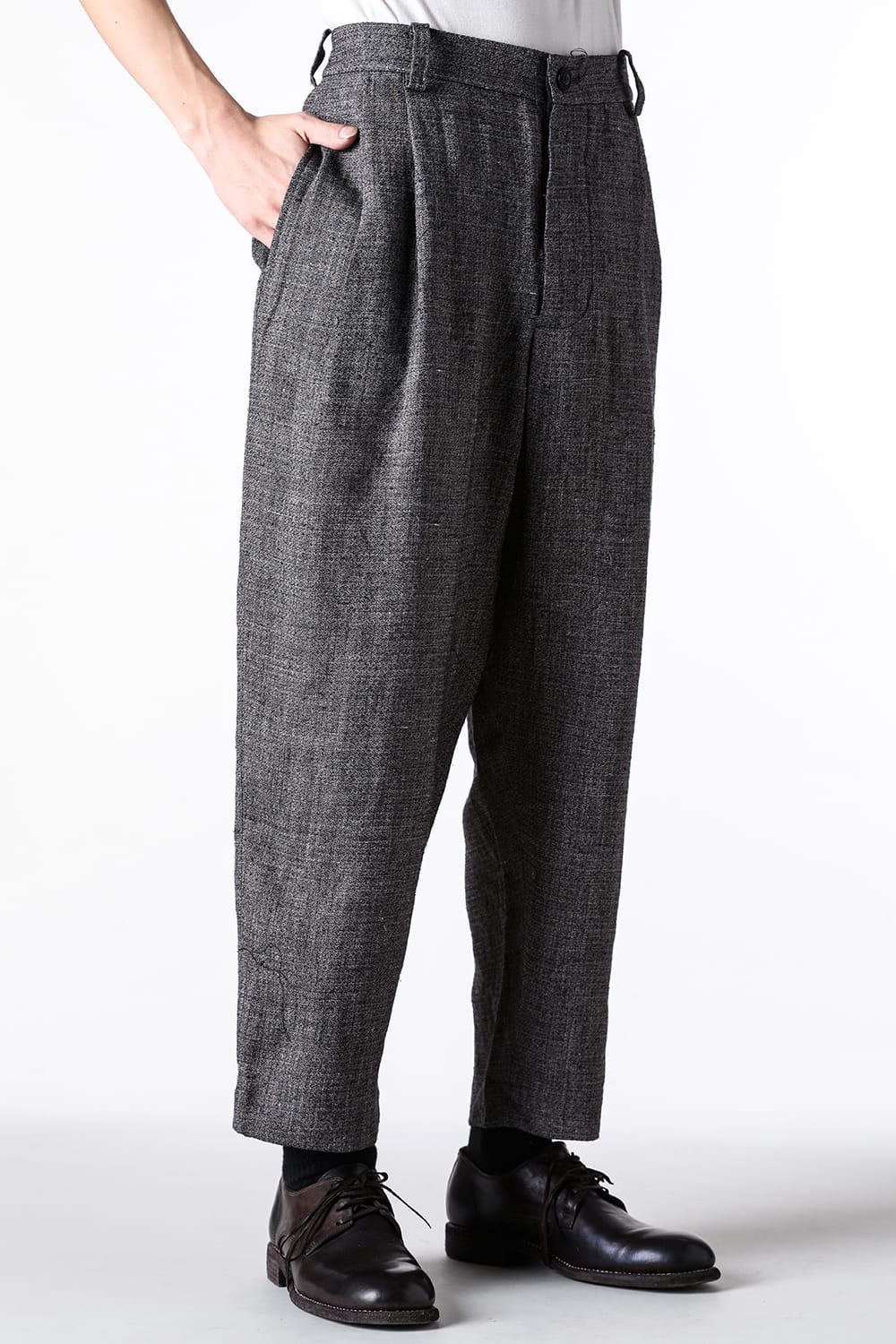 ア テンタティブ アトリエ A TENTATIVE ATELIER Ginsberg：Pleat Tailored Pants （Black Beige） Black Beige